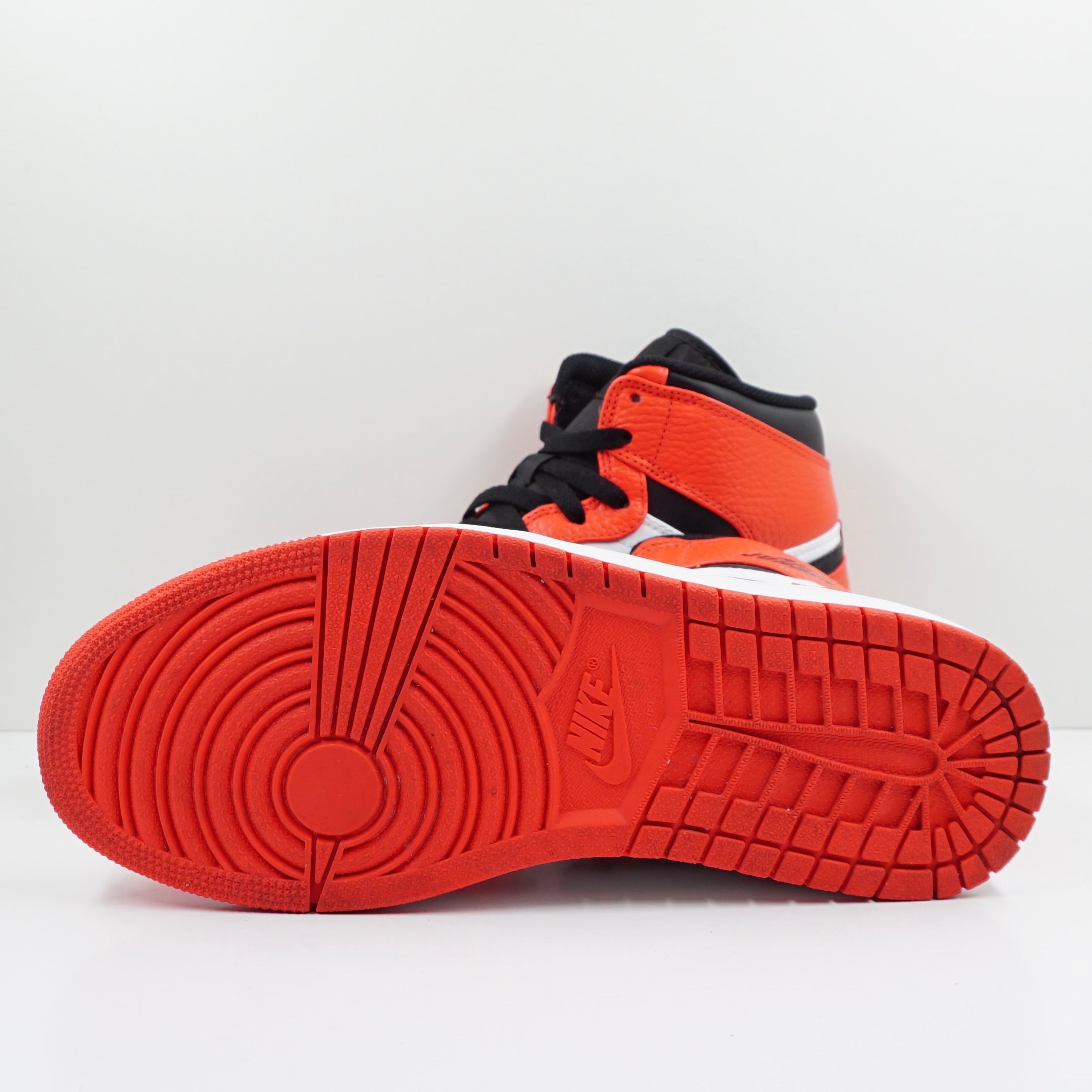 Jordan 1 Retro Rare Air Max Orange