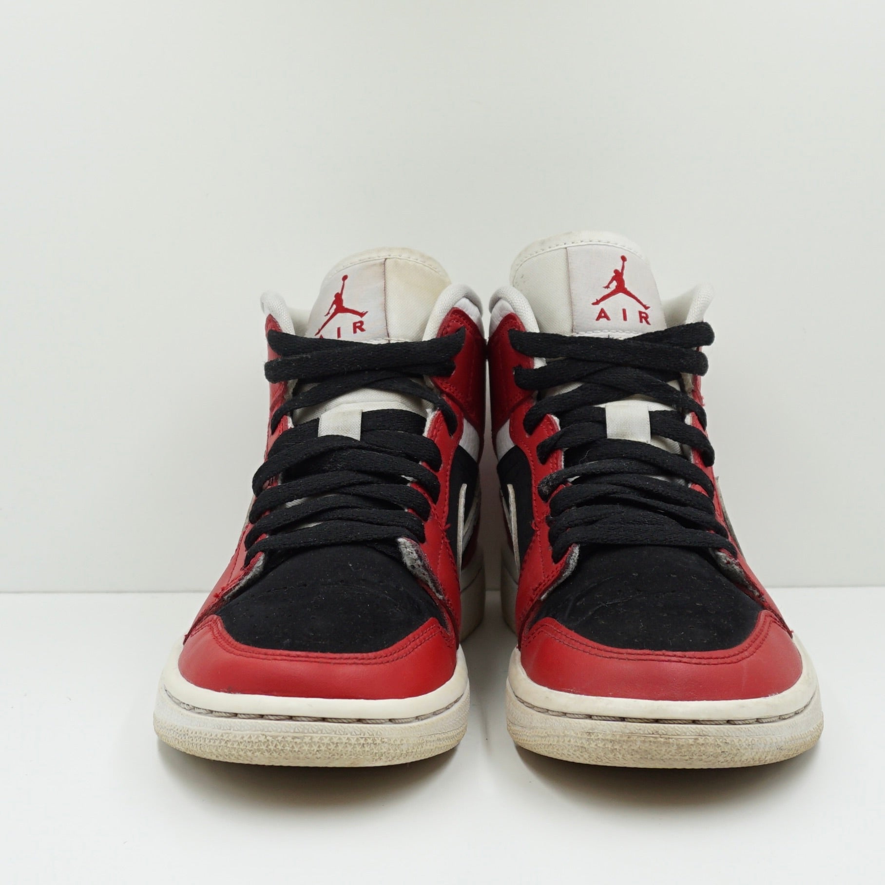Jordan 1 Mid Gym Red Black (W)