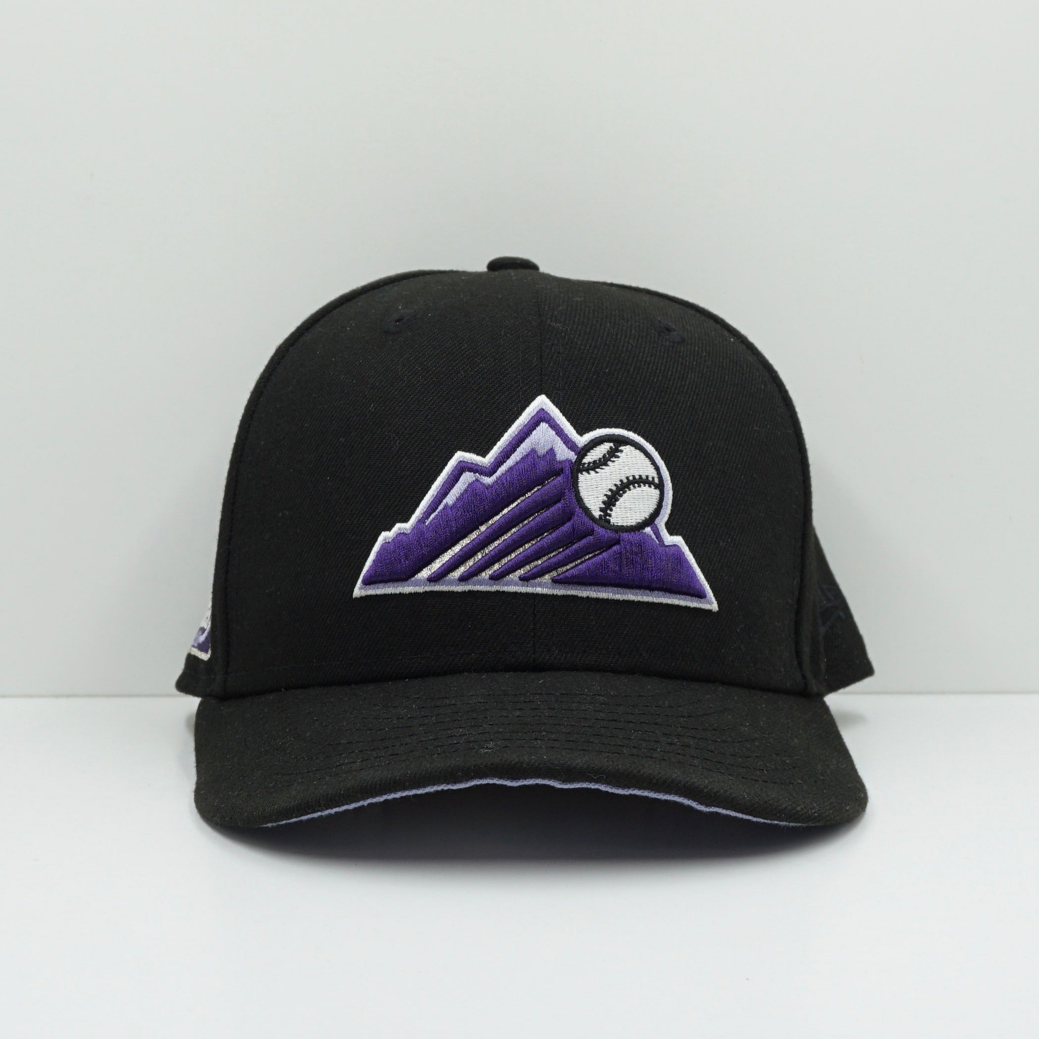 New Era Colorado Rockies Newspaper & Cigar Black Fitted Cap