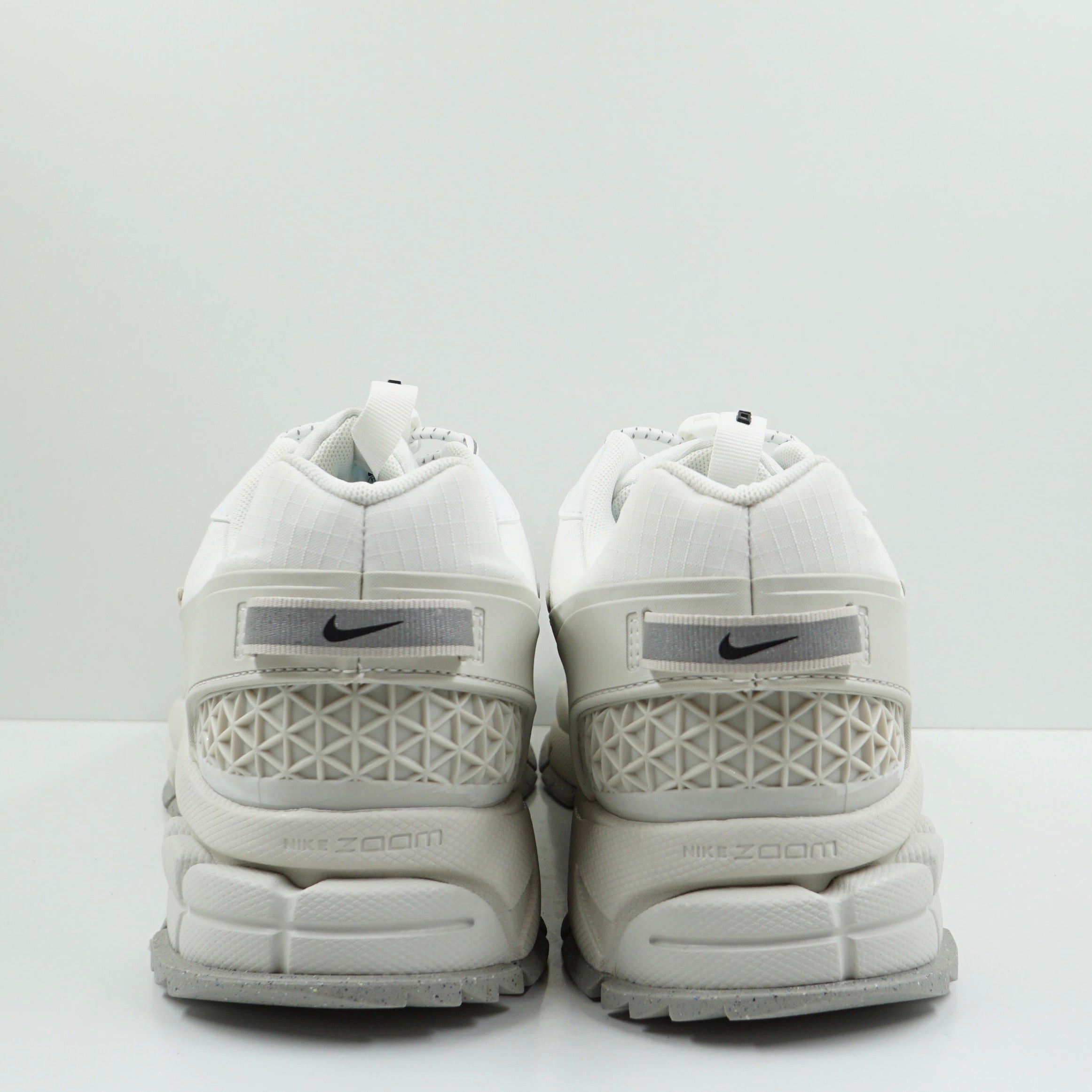 Nike Zoom Vomero Roam Summit White Light Bone Light Iron Ore