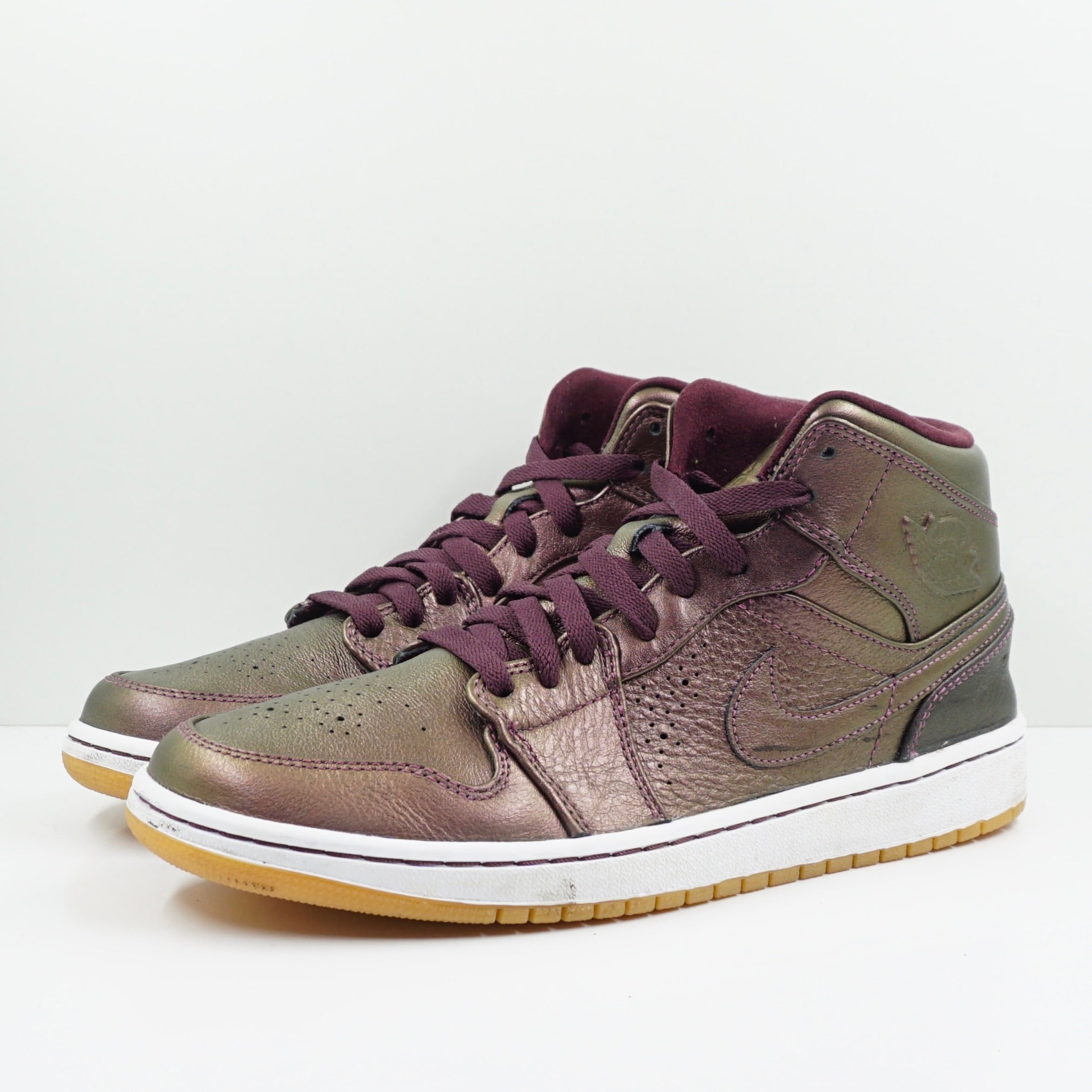 Jordan 1 Mid Nouveau Deep Burgundy Gum