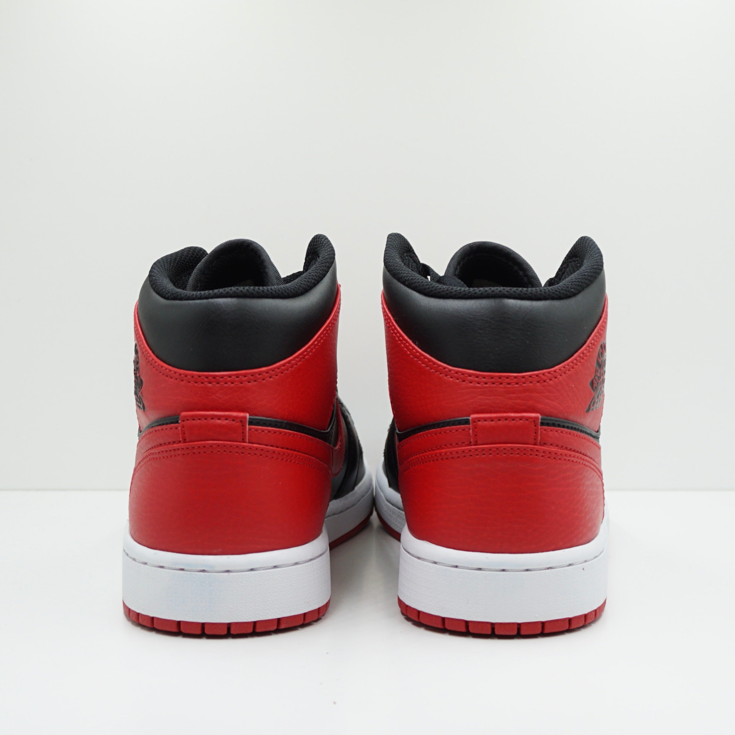 Jordan 1 Mid Bred Banned (2020)
