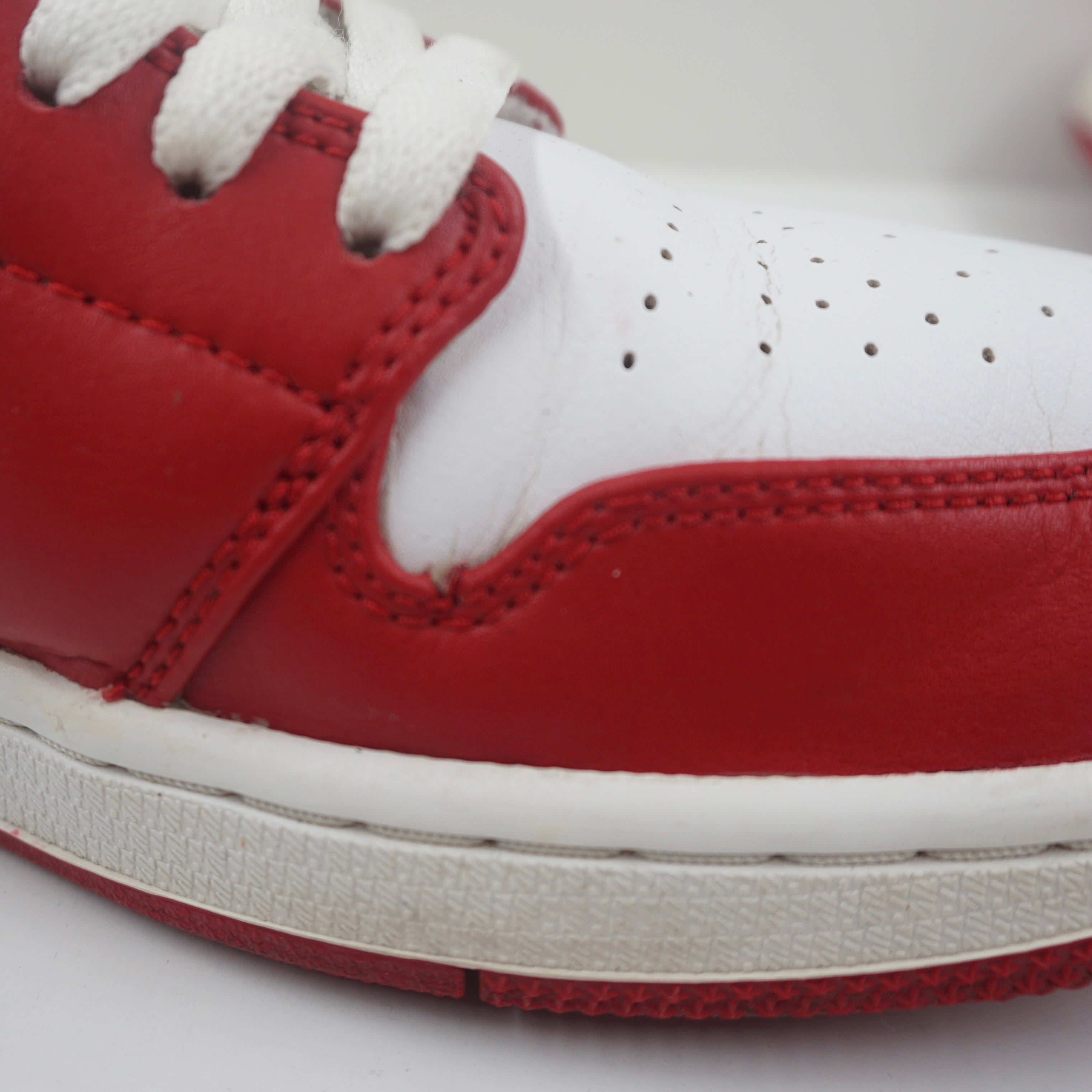Jordan 1 Low Gym Red White