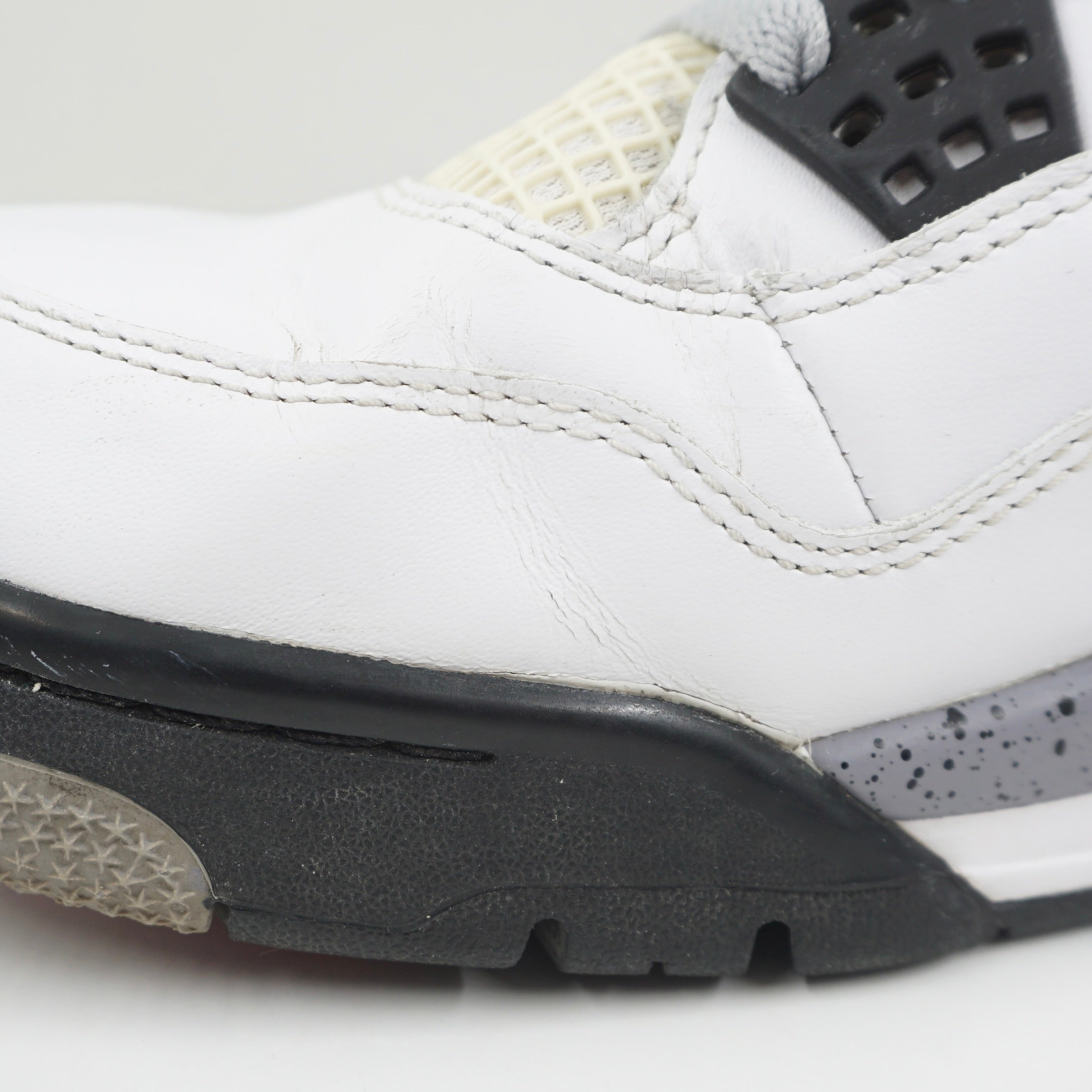 Jordan 4 Retro White Cement (2012)