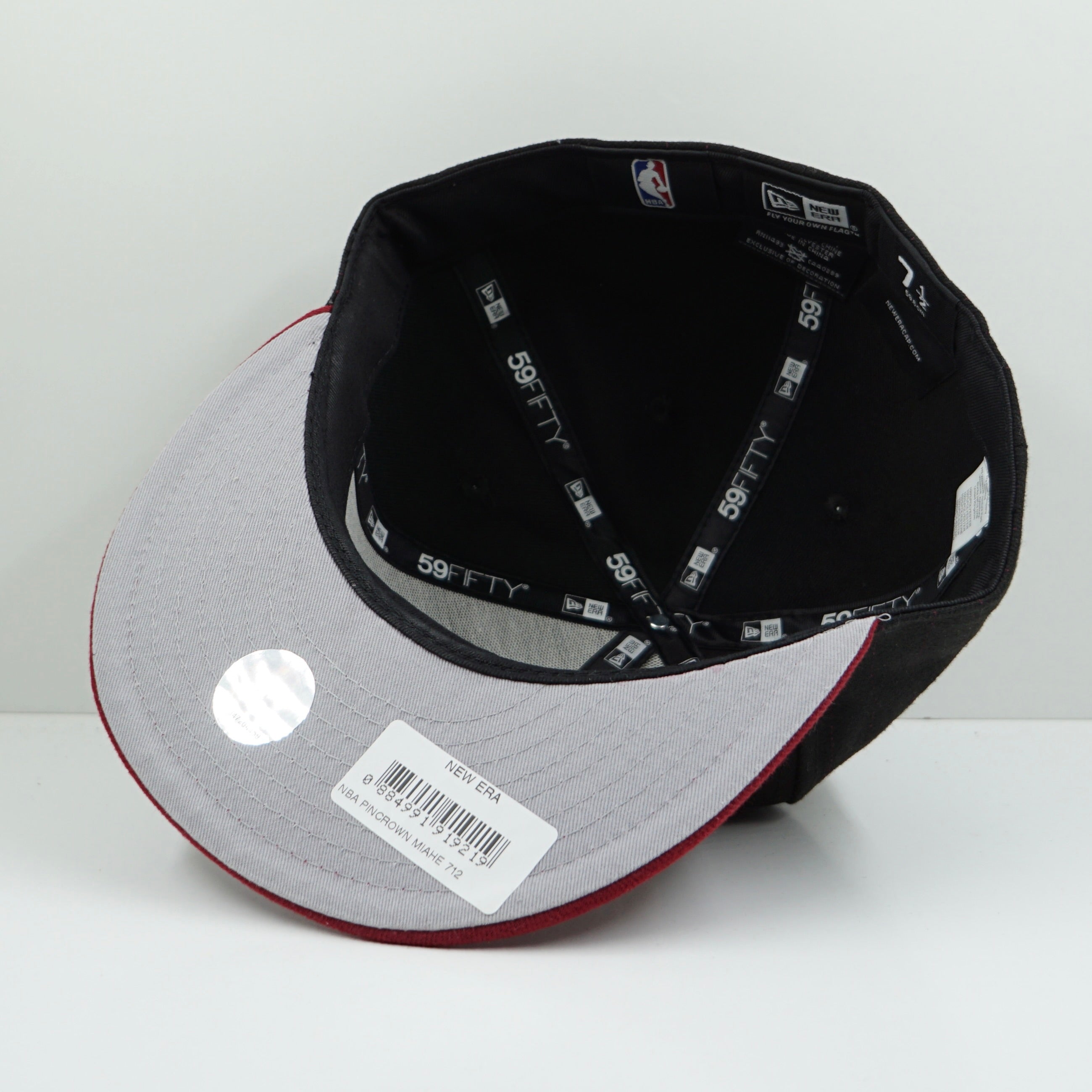 New Era Miami Heat Pinstripe Black Red Fitted Cap