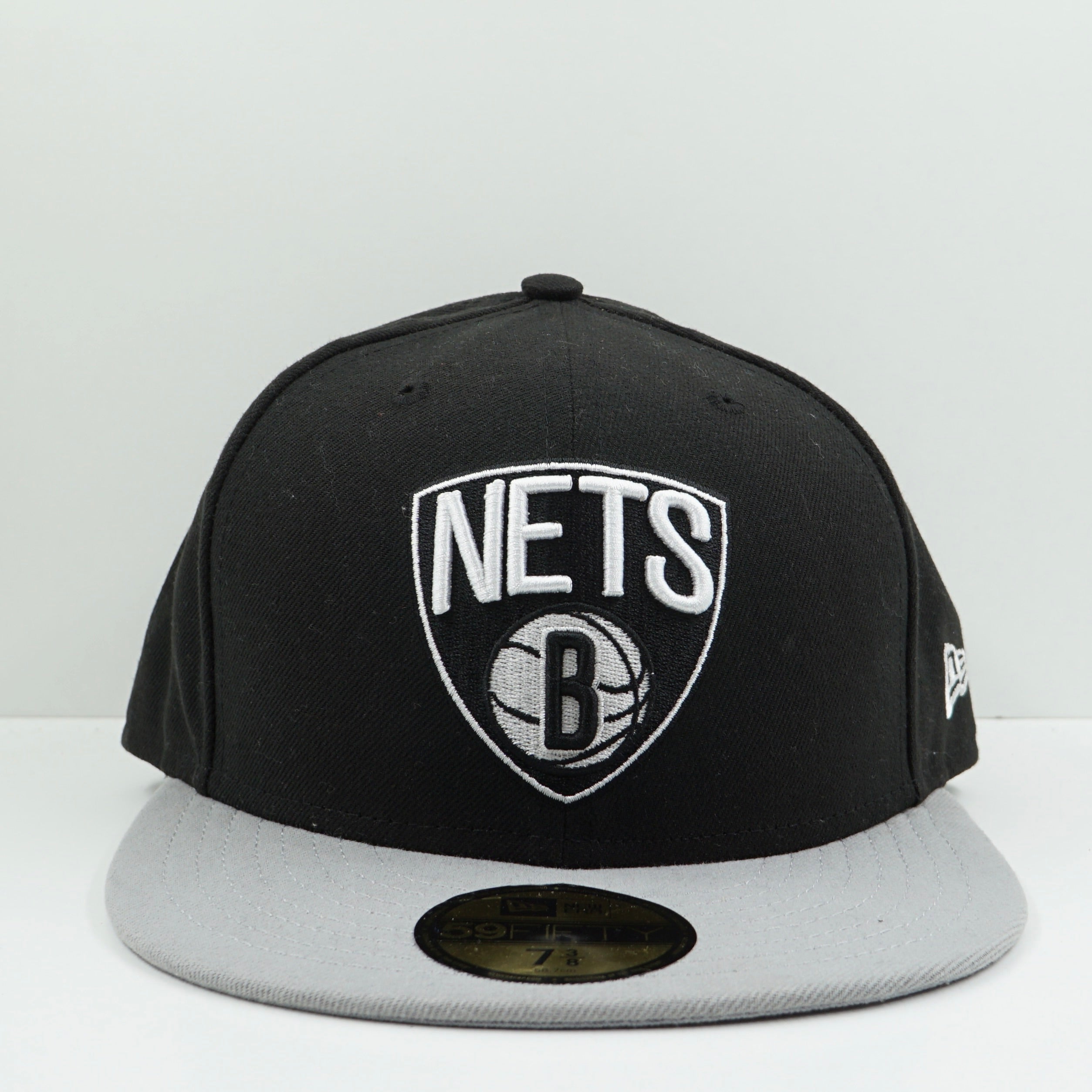 New Era Brooklyn Nets Black Fitted Cap