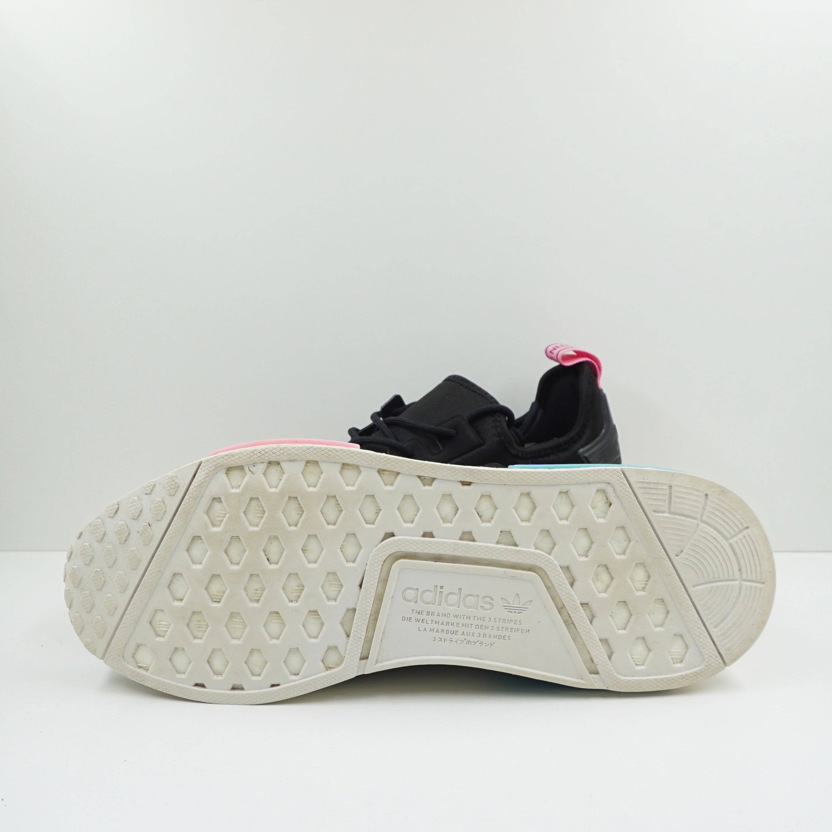 Adidas NMD R1 x Andre Saraiva