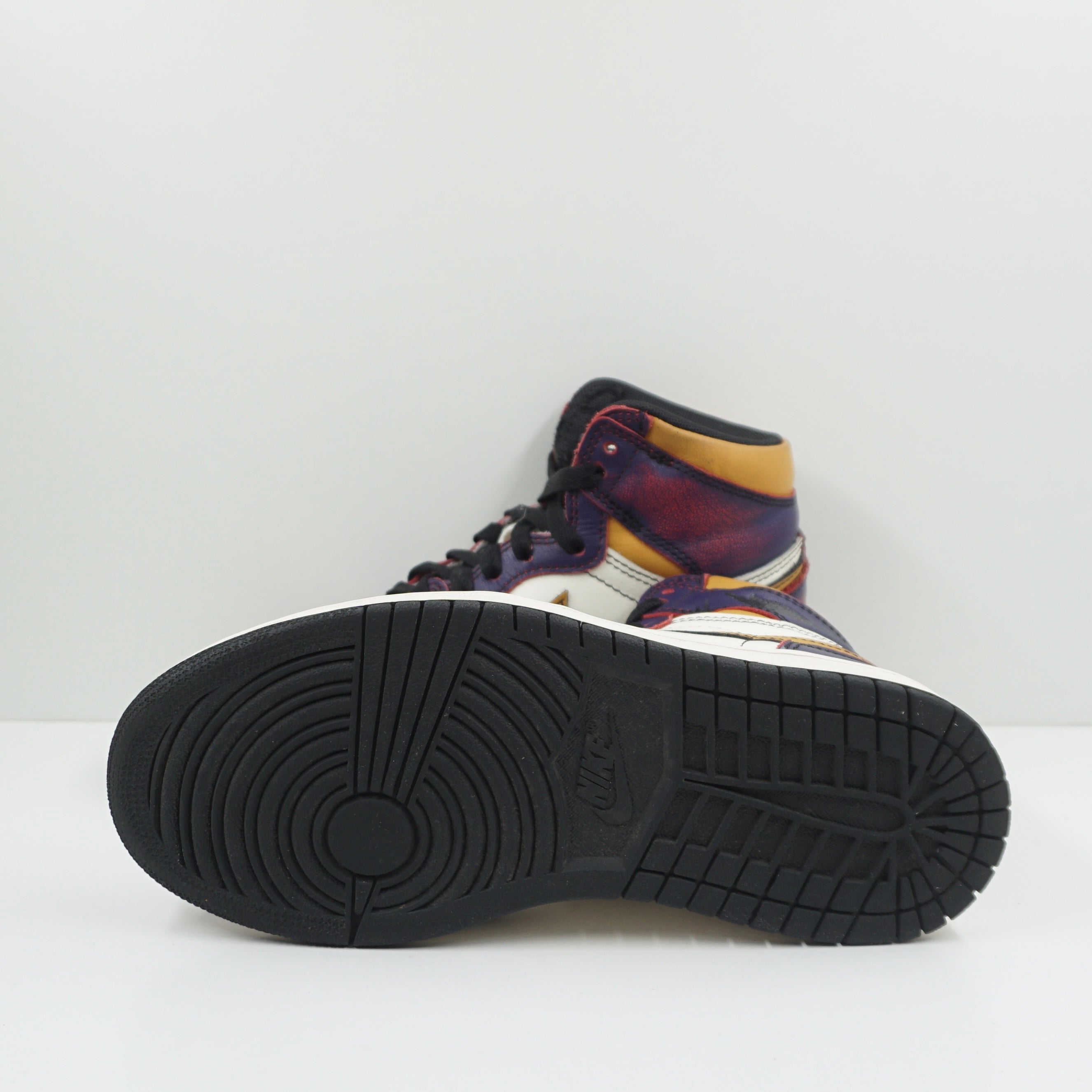 Jordan 1 Retro High OG Defiant SB LA to Chicago