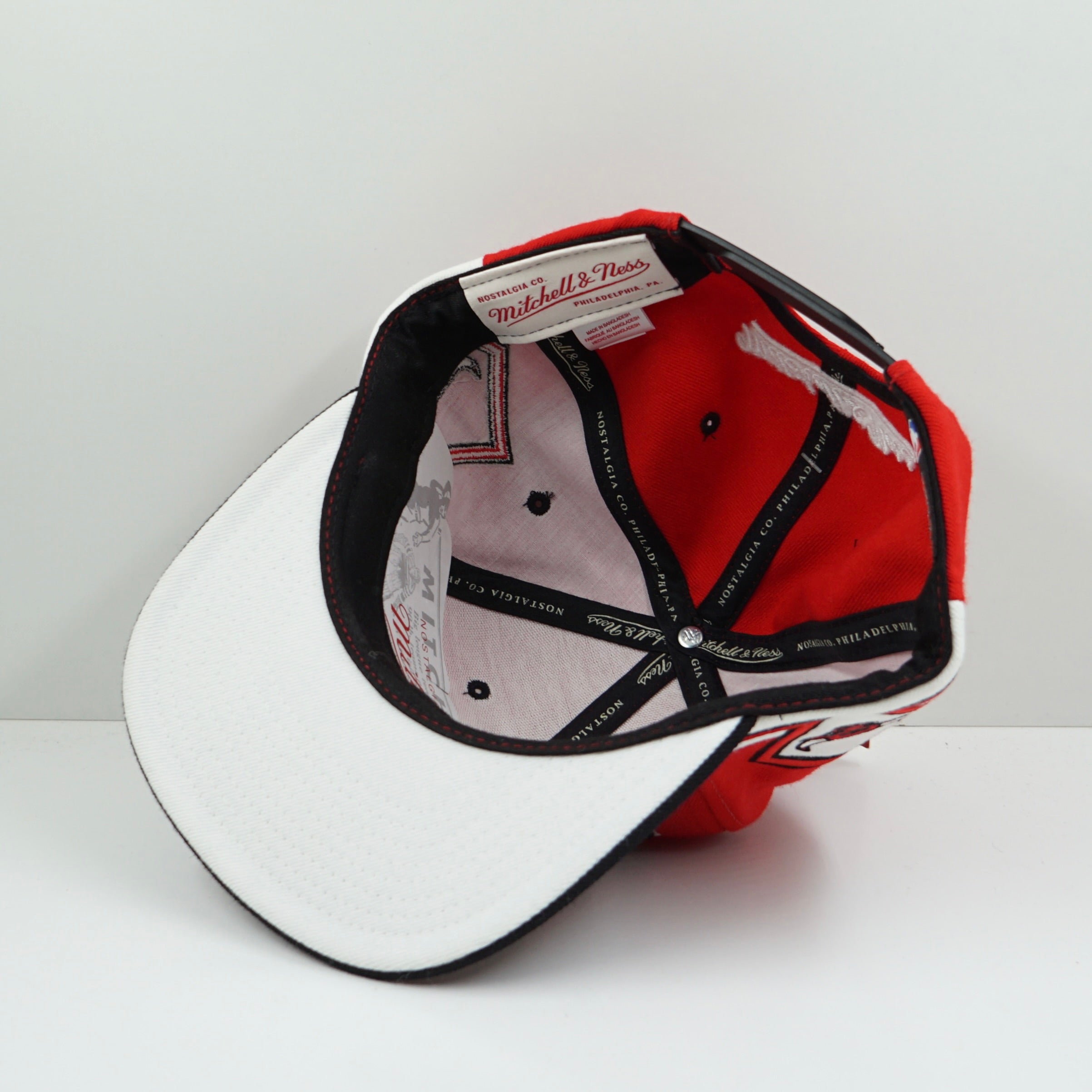 Mitchell & Ness Chicago Bulls Red Black Snapback Cap