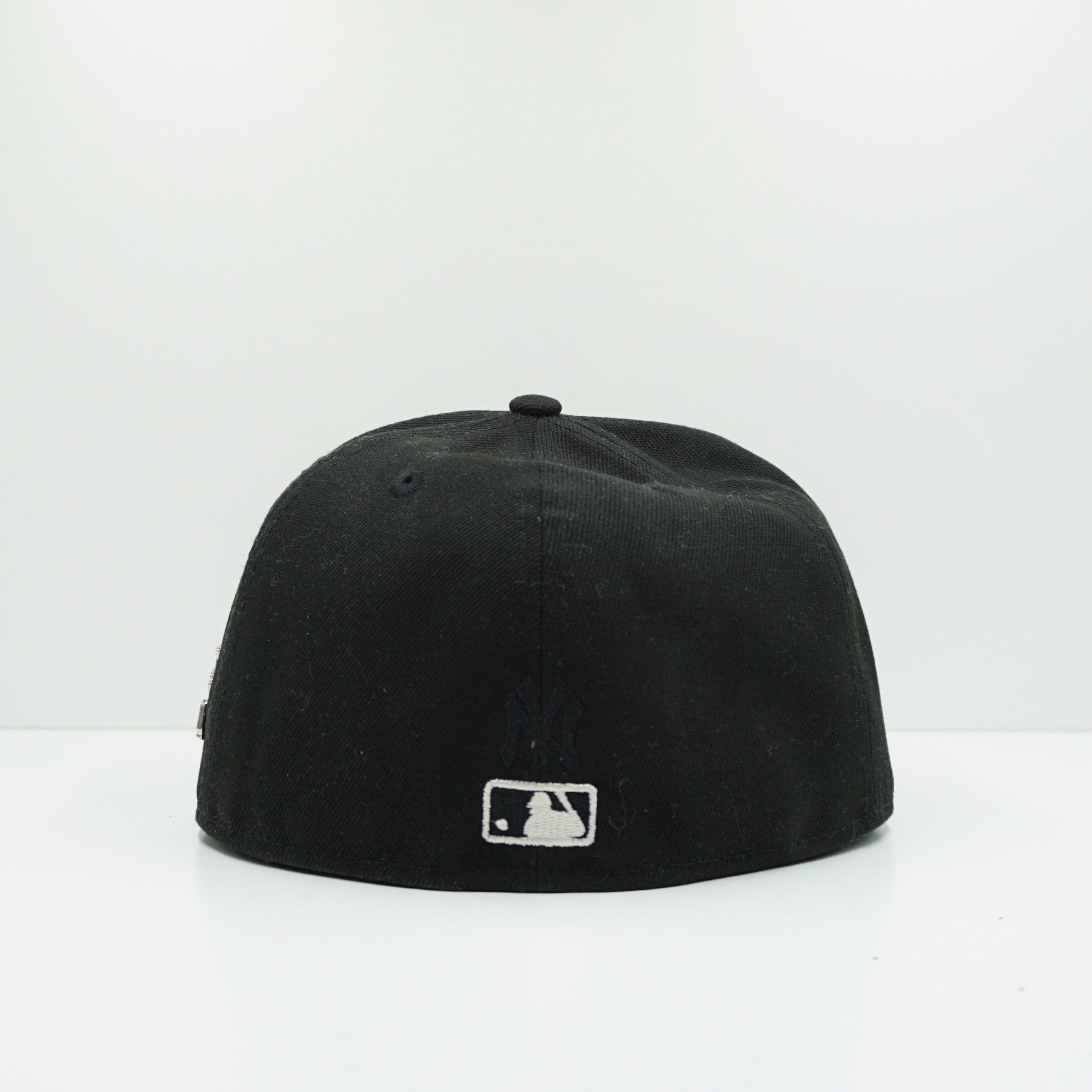 New Era New York Yankees Dotted Floral Black Fitted Cap