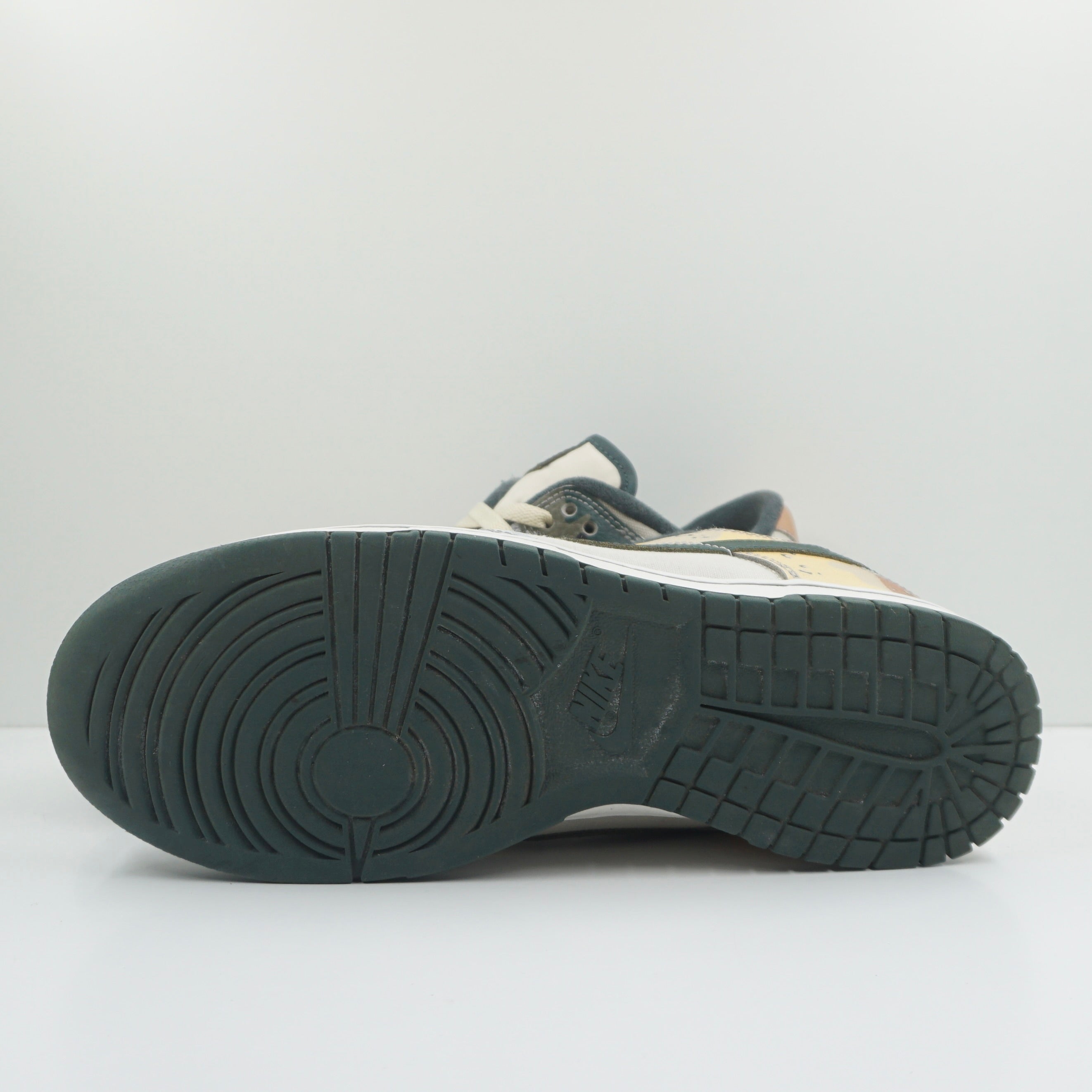 Nike Dunk Low SE Sail Multi-Camo