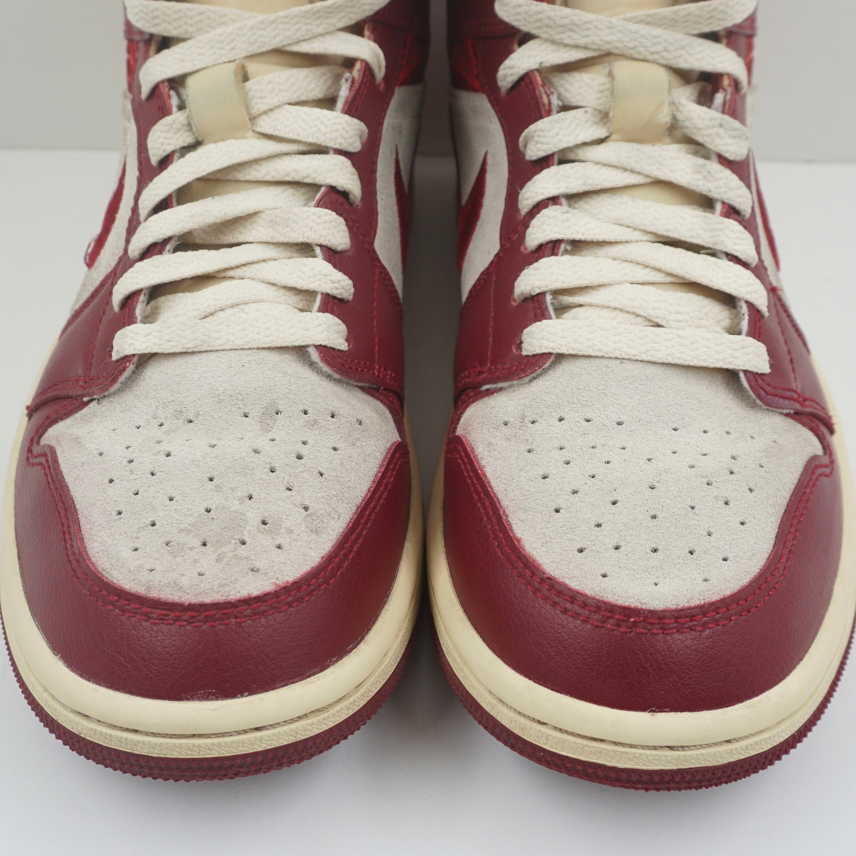 Jordan 1 Mid SE Tiki Leaf Team Red (W)