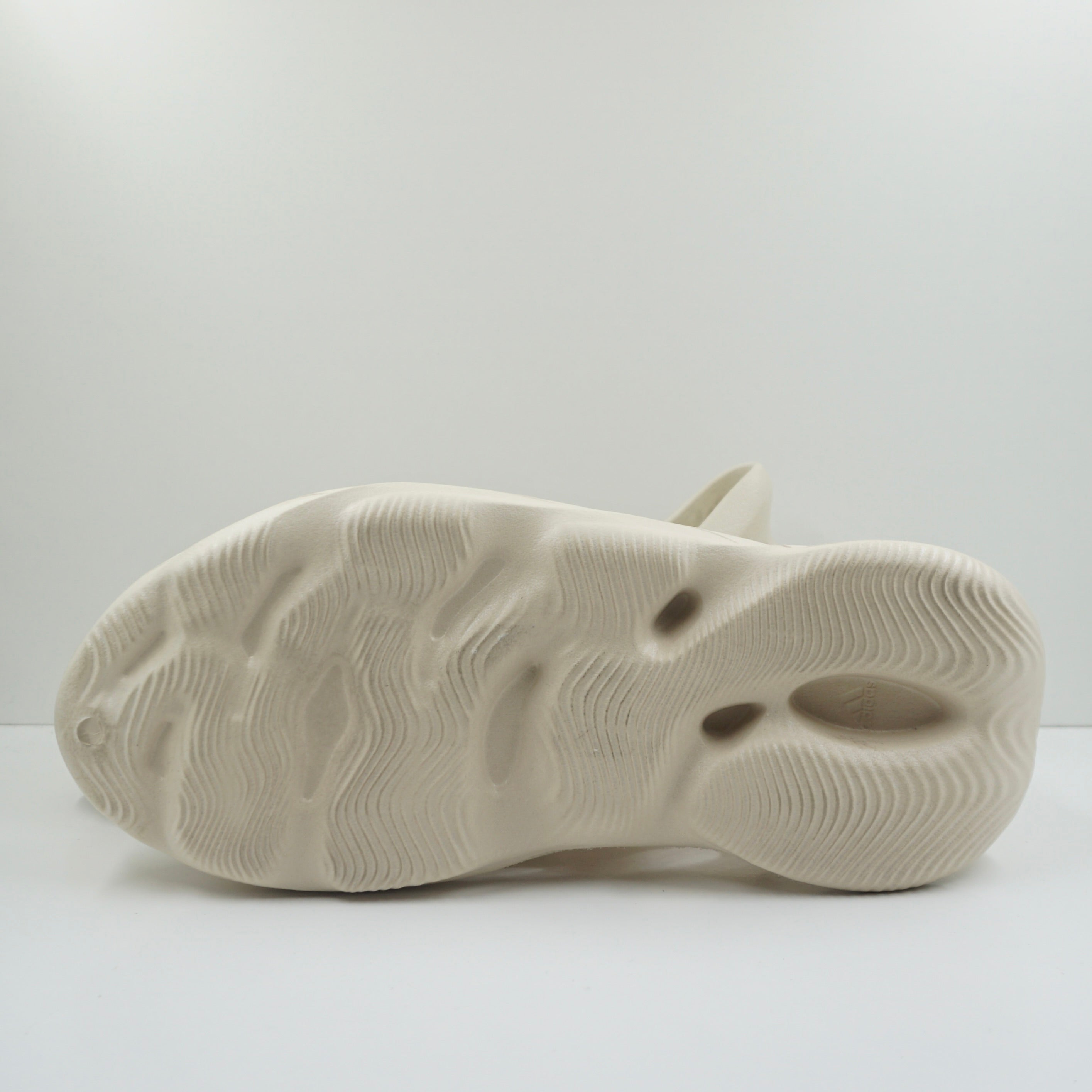 Adidas Yeezy Foam RNNR Sand