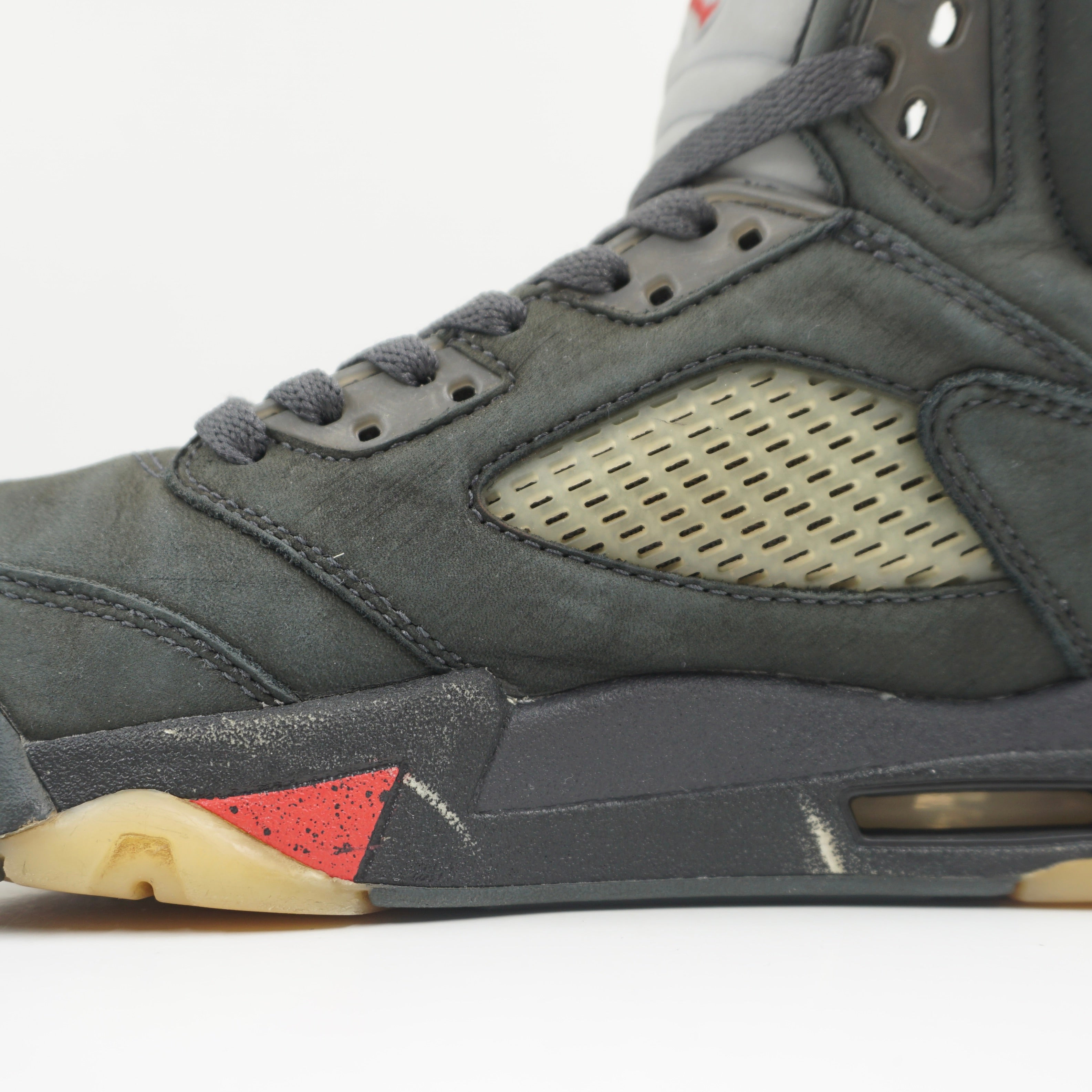 Jordan 5 Retro Gore-Tex Off Noir (W)