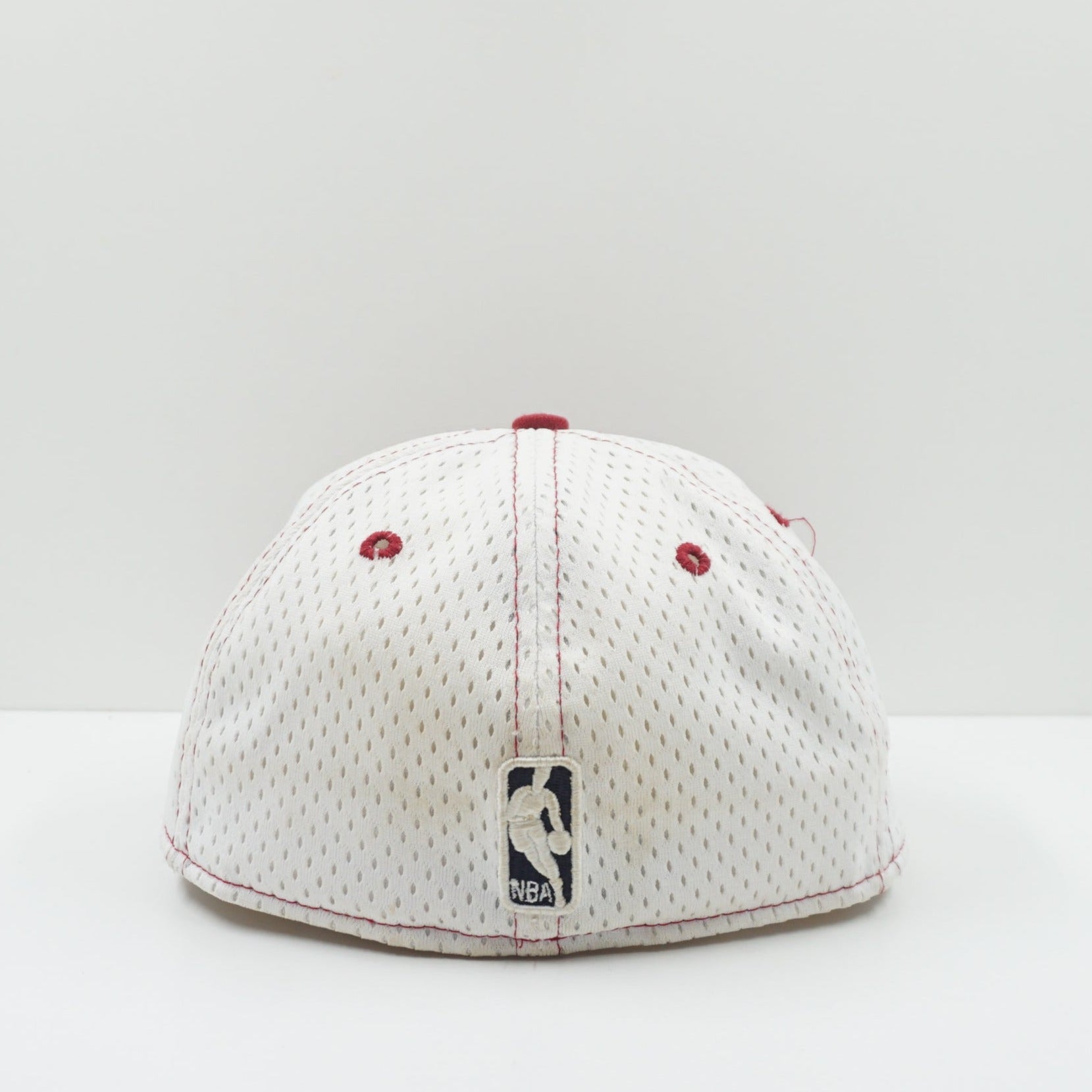 Vintage New Era Cleveland Cavaliers 2002/2005 Fitted Cap