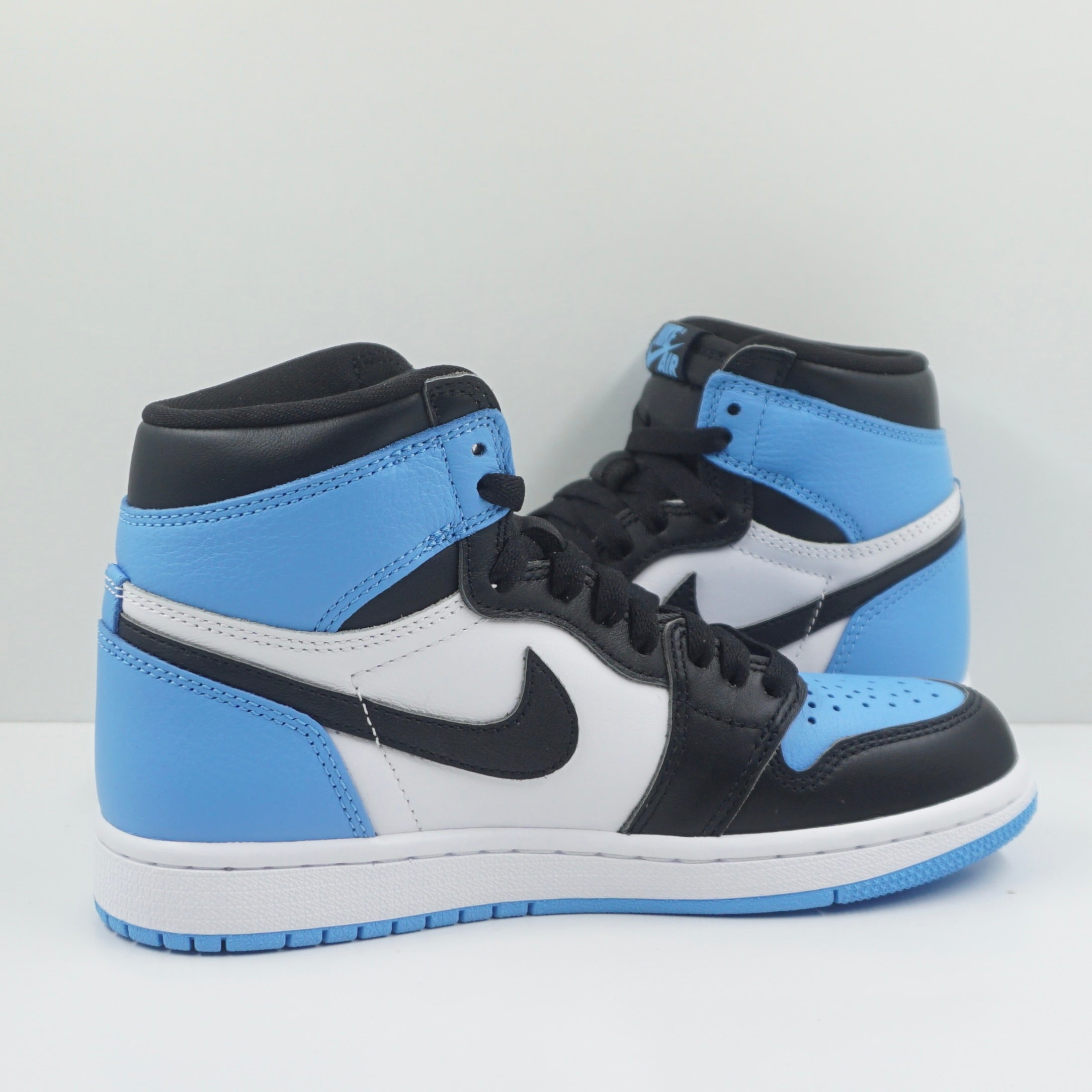 Jordan 1 Retro High OG UNC Toe