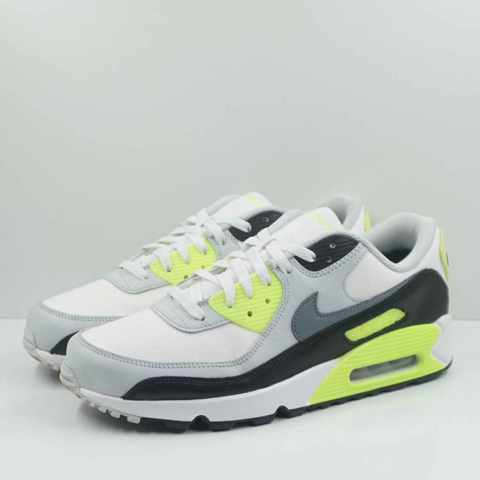 Nike Air Max 90 Gore-Tex Summit White Volt Black Cool Grey