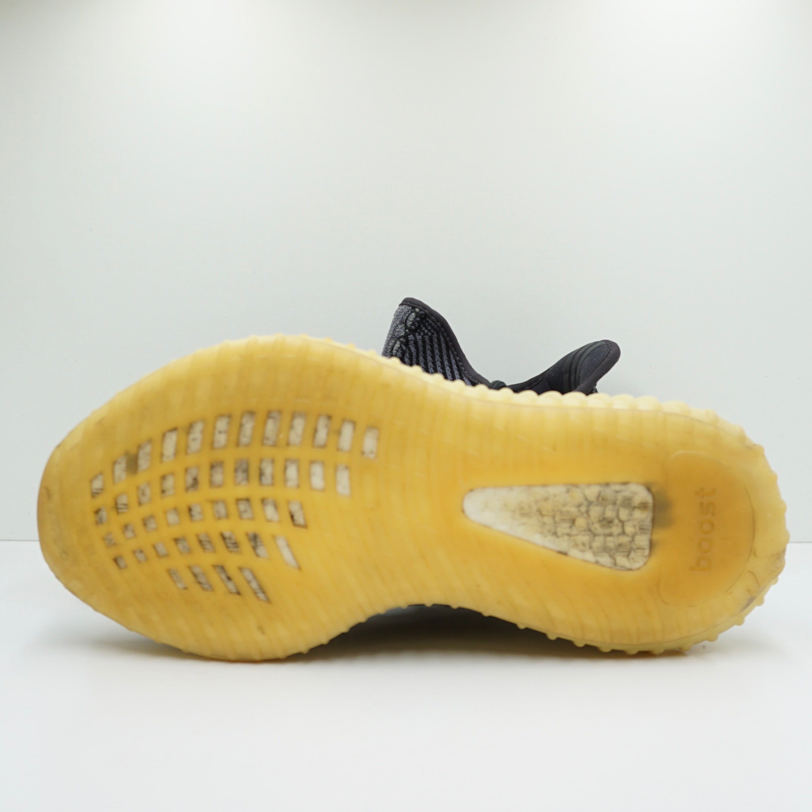 Adidas Yeezy Boost 350 V2 Carbon