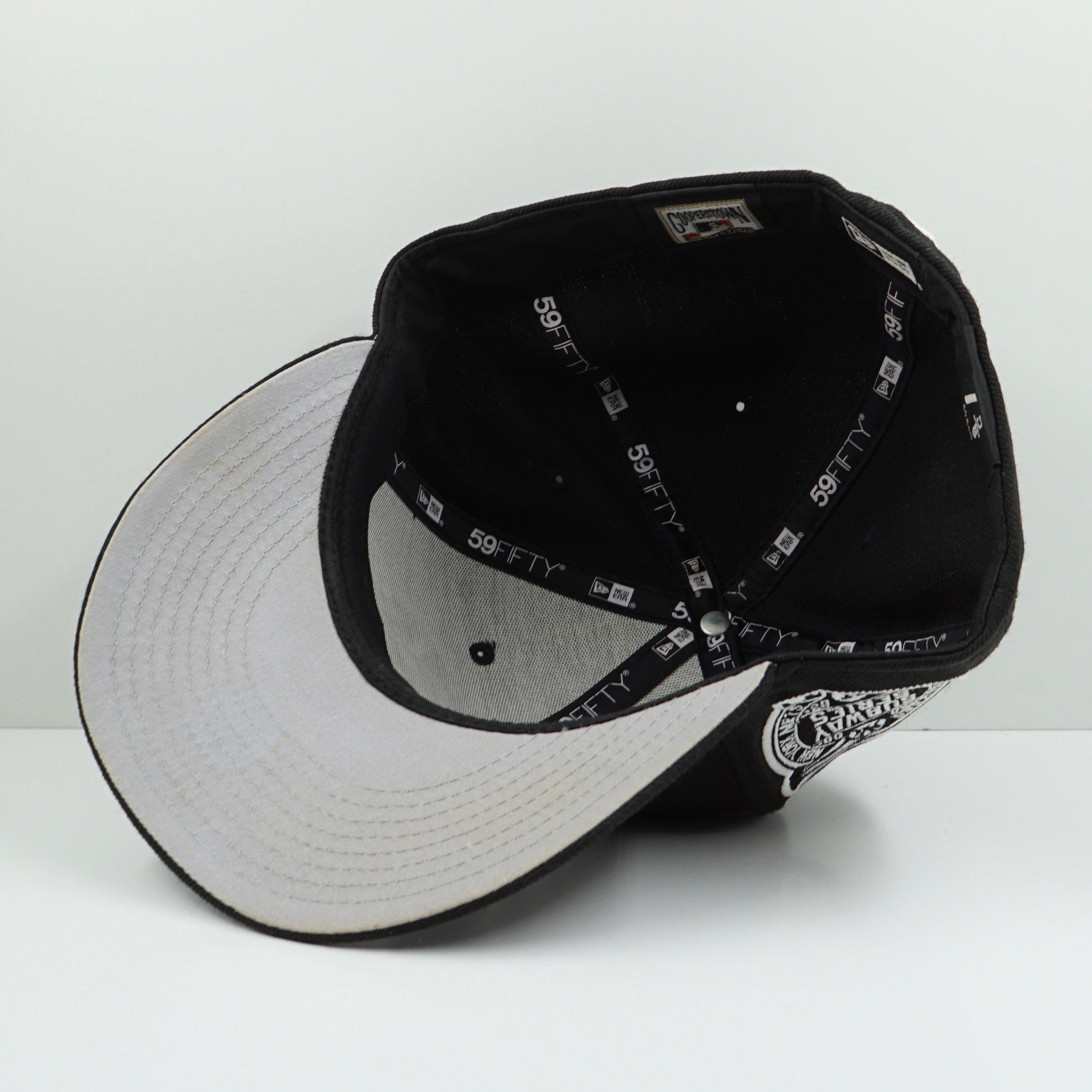 New Era Cooperstown Collection Subway Series New York Yankees x New York Mets Black Fitted Cap