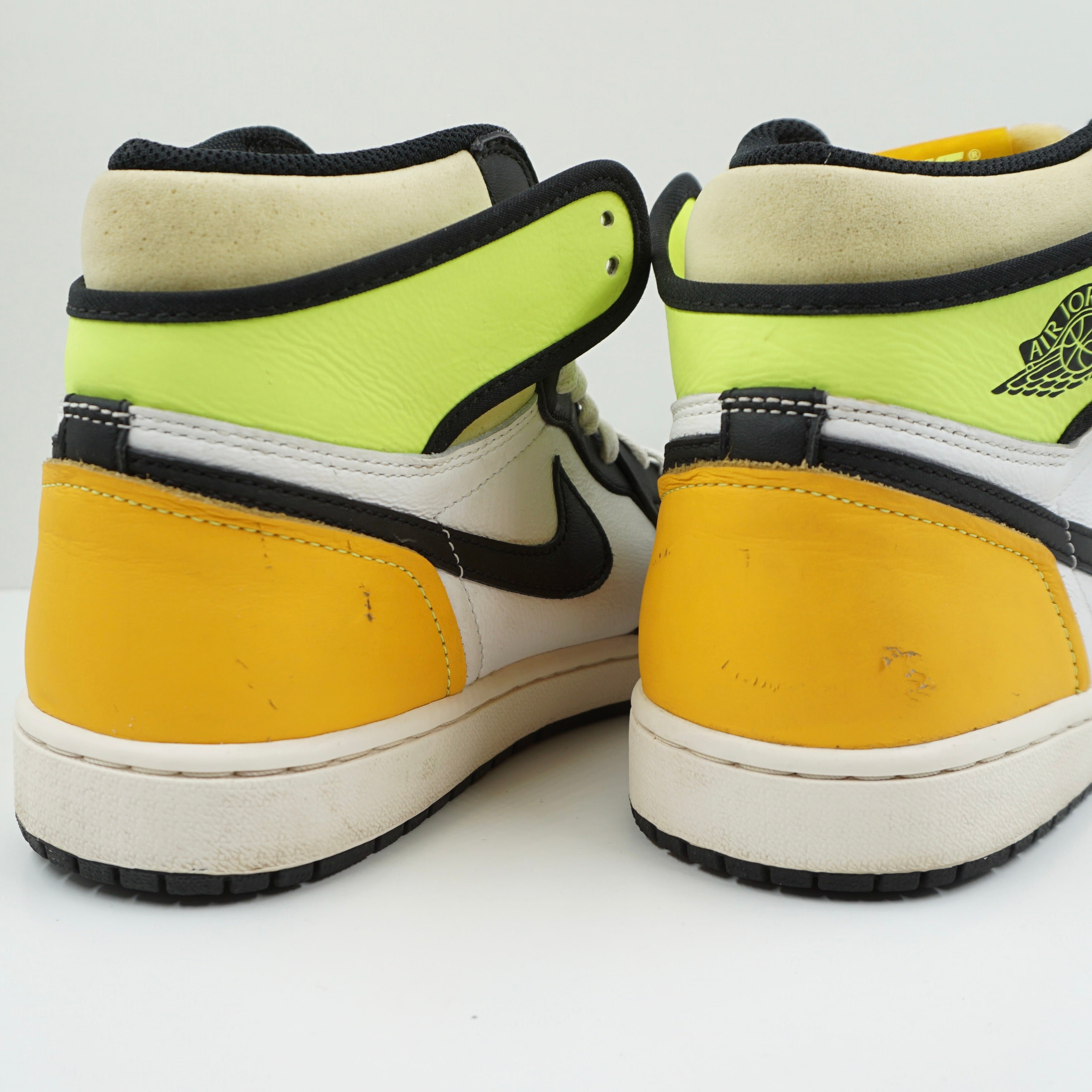 Jordan 1 Retro High White Black Volt University Gold