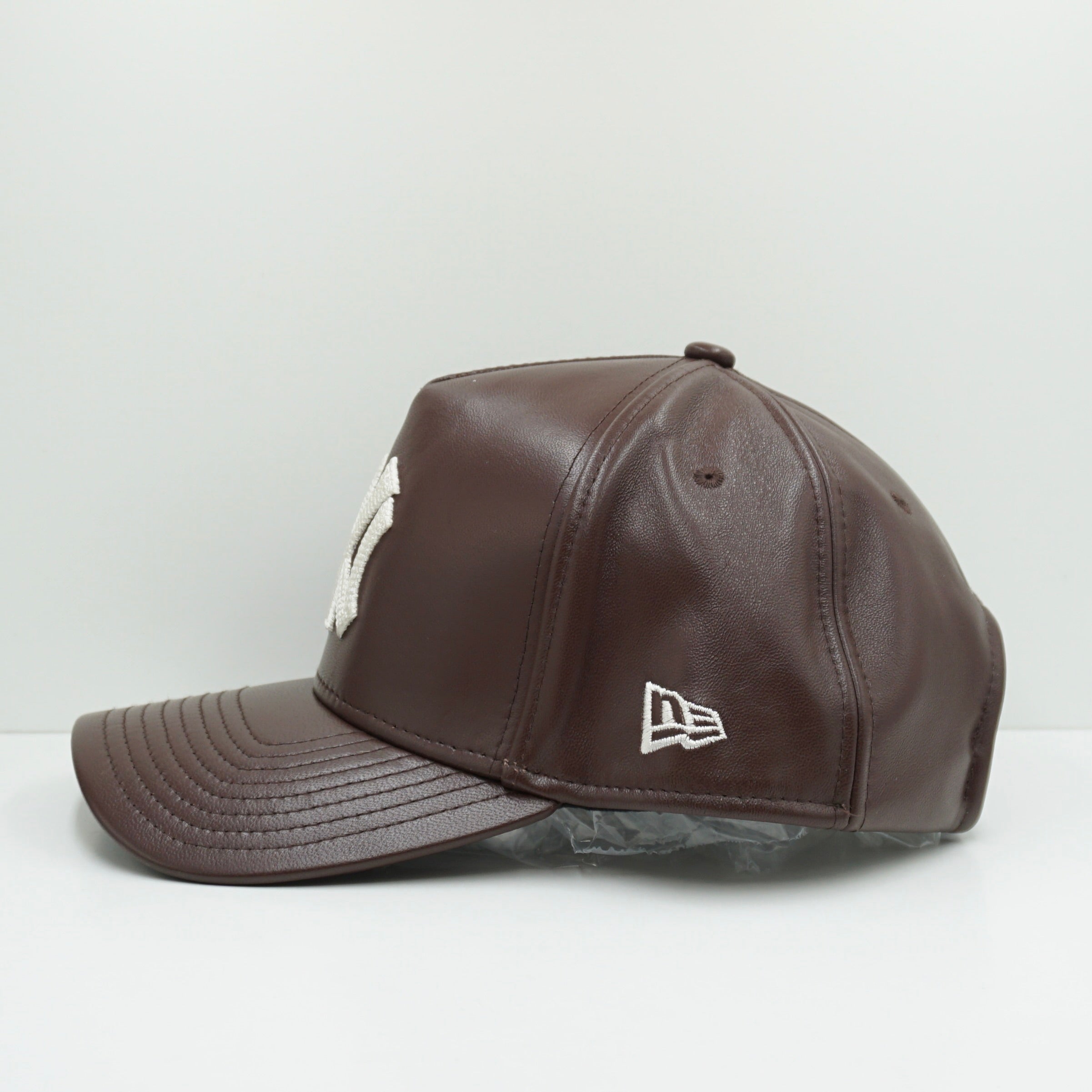 New Era New York Yankees Stitched Logo Brown Leather Adjustable Cap