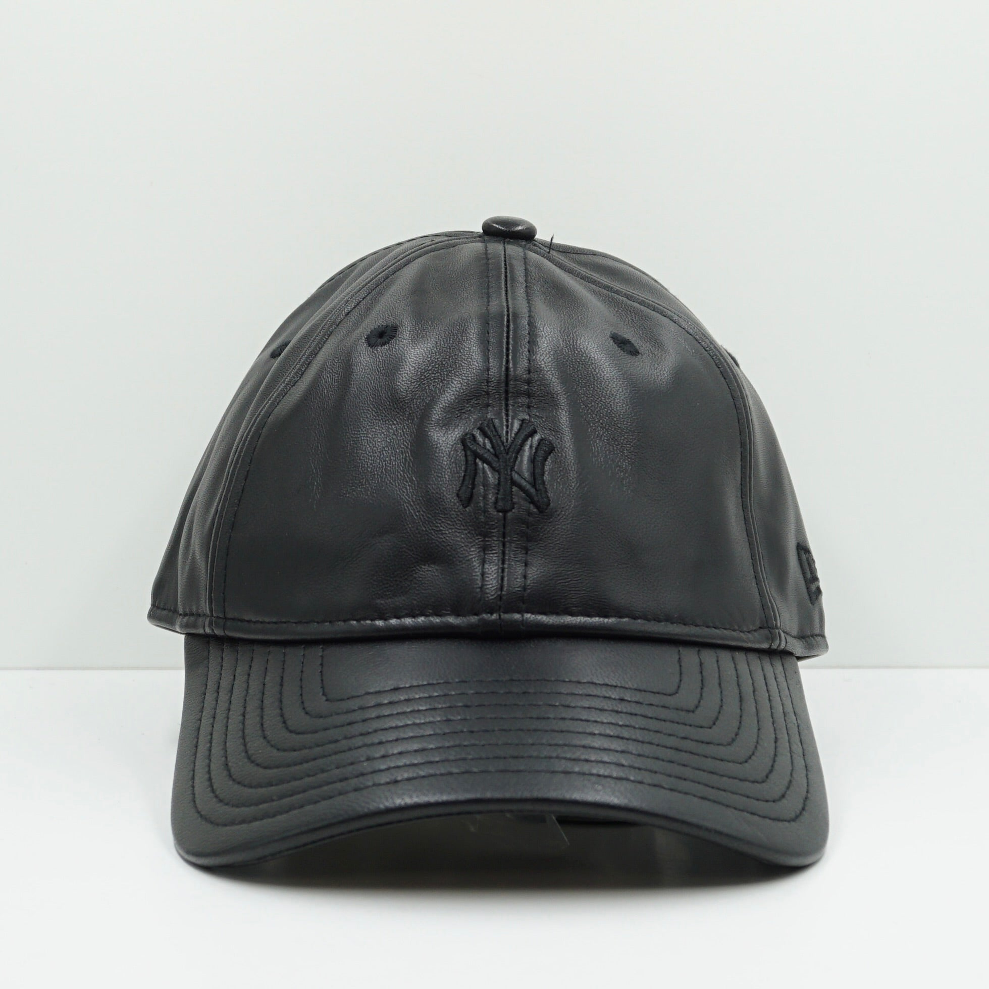 New Era Small New York Yankees Black Leather Adjustable Cap (W)