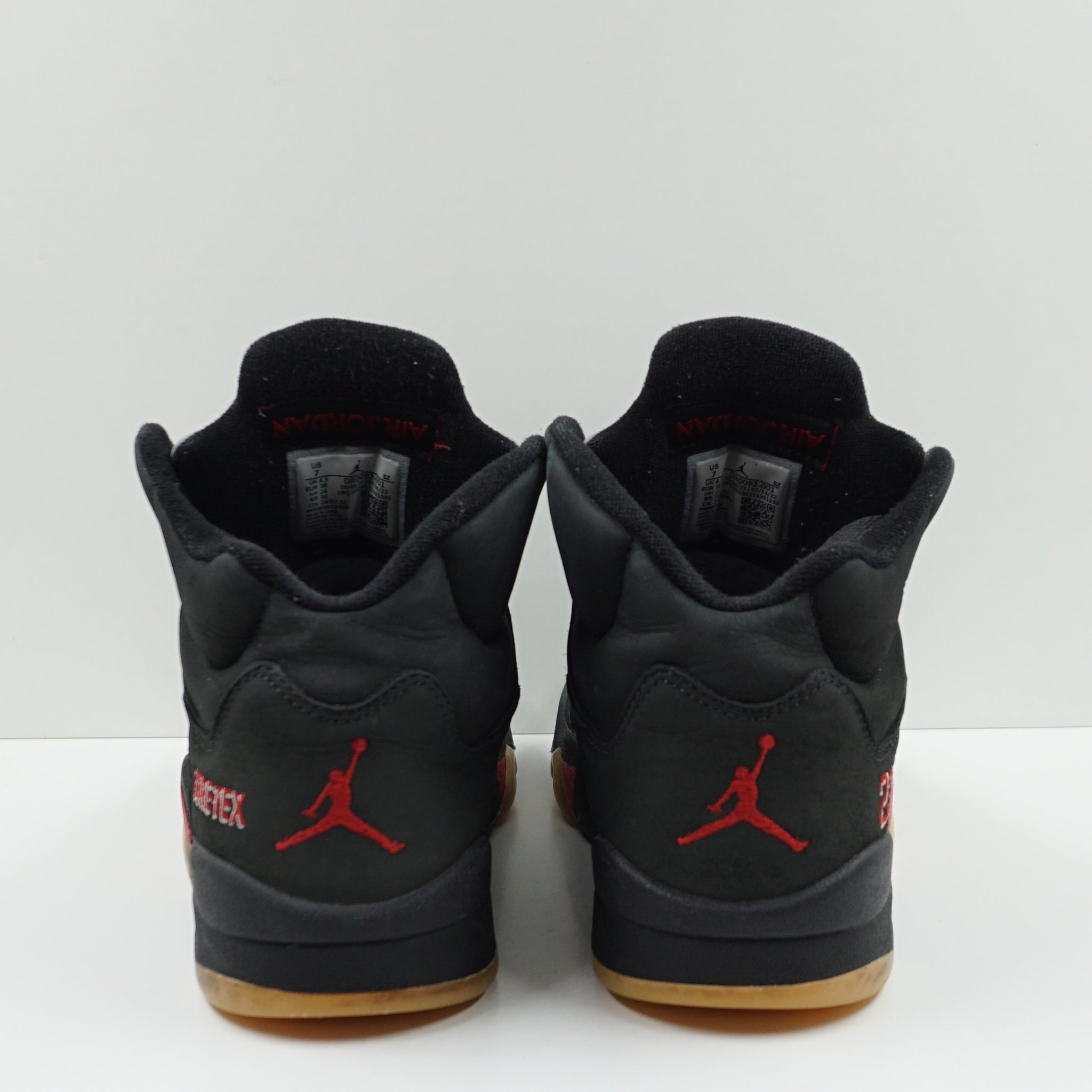 Jordan 5 Retro Gore-Tex Off Noir (W)