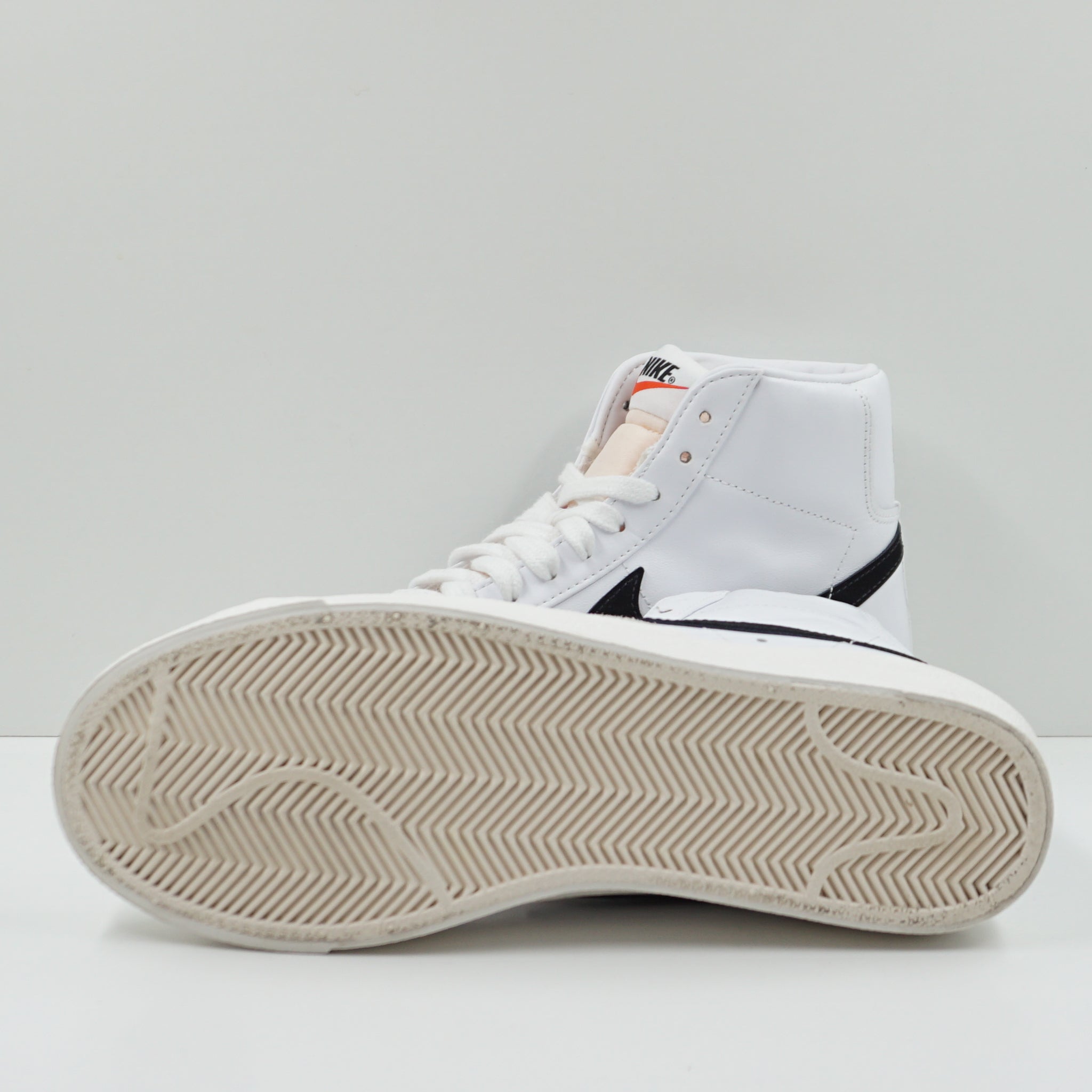 Nike Blazer Mid 77 White Black