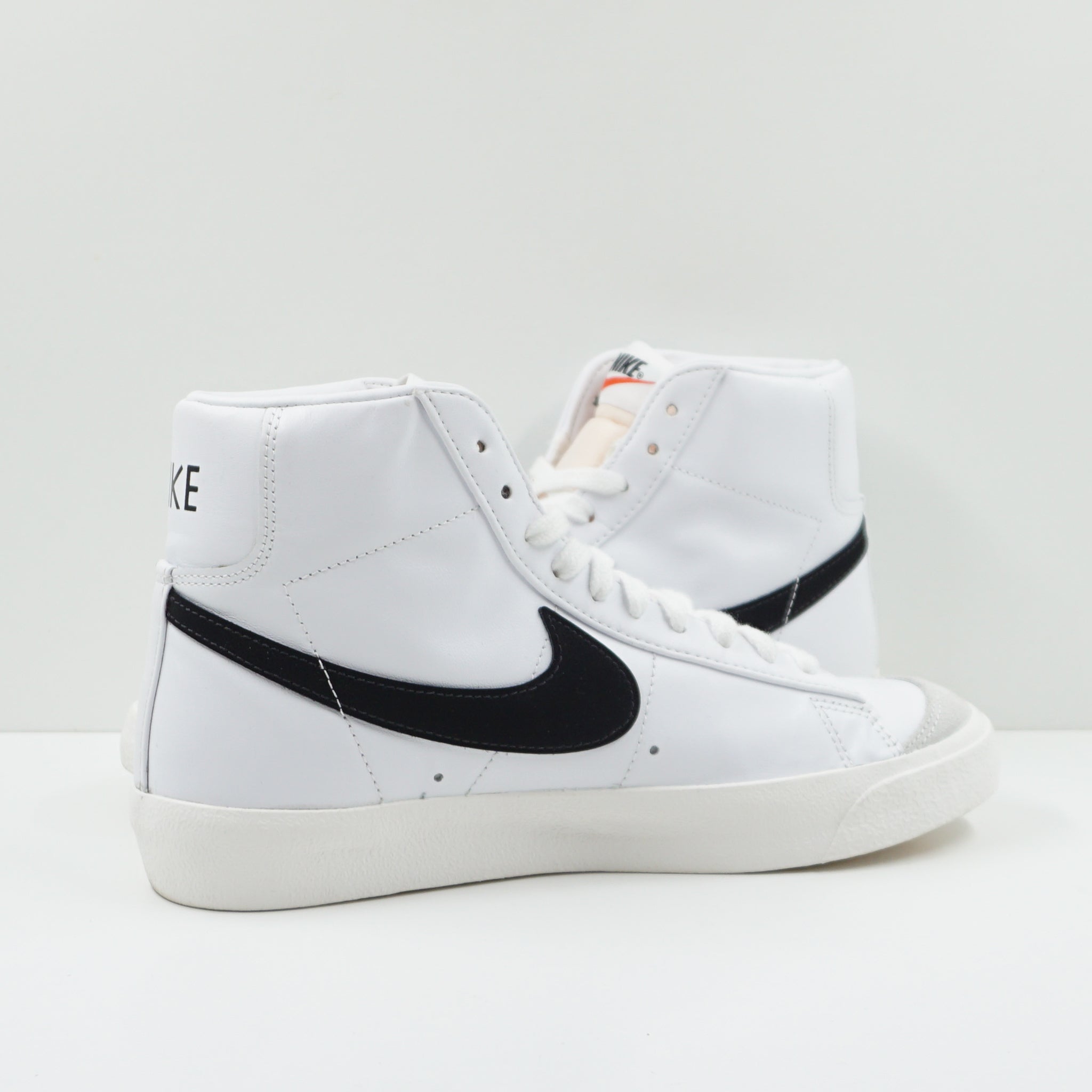 Nike Blazer Mid 77 White Black