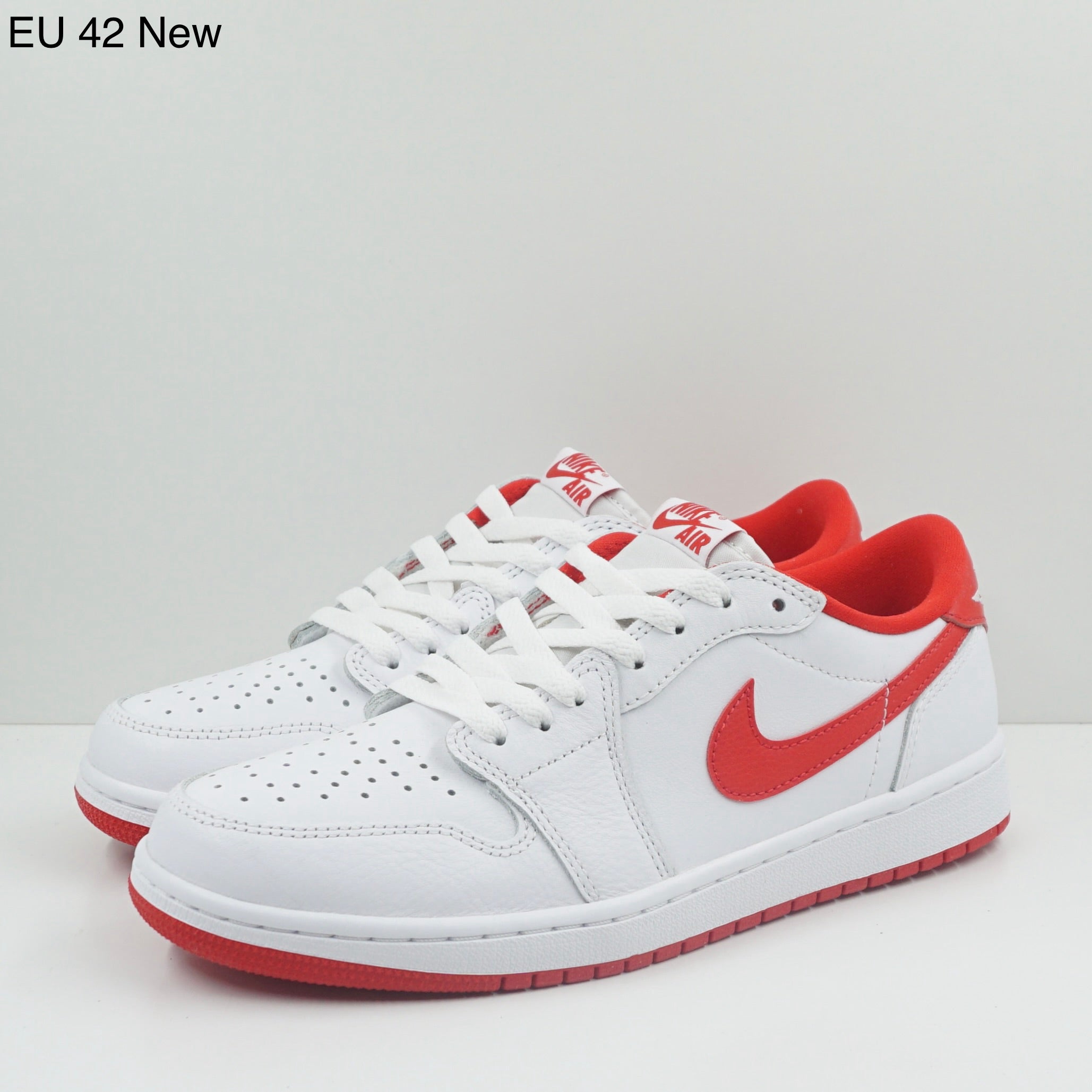 Jordan 1 Retro Low OG University Red