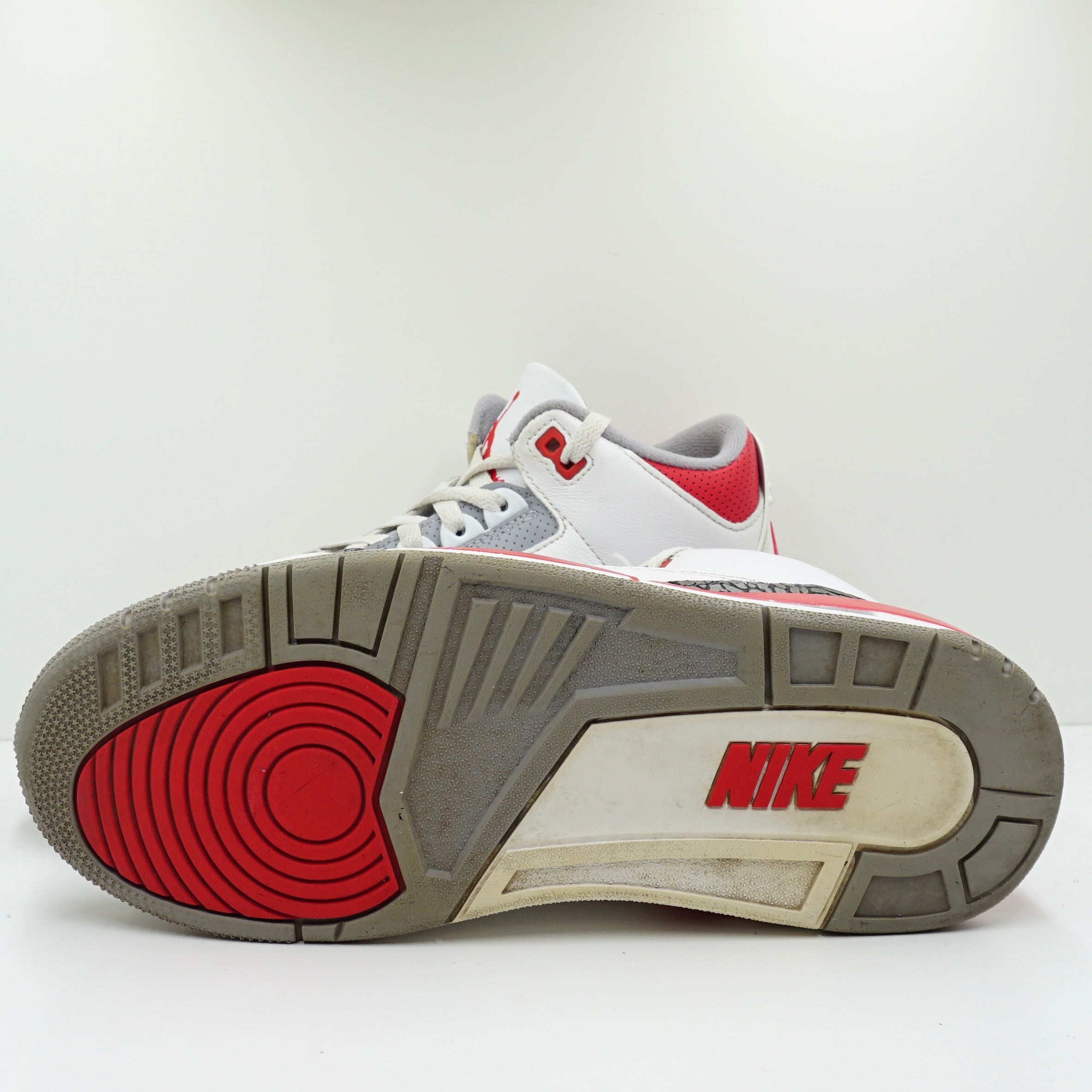 Jordan 3 Retro Fire Red (2022)