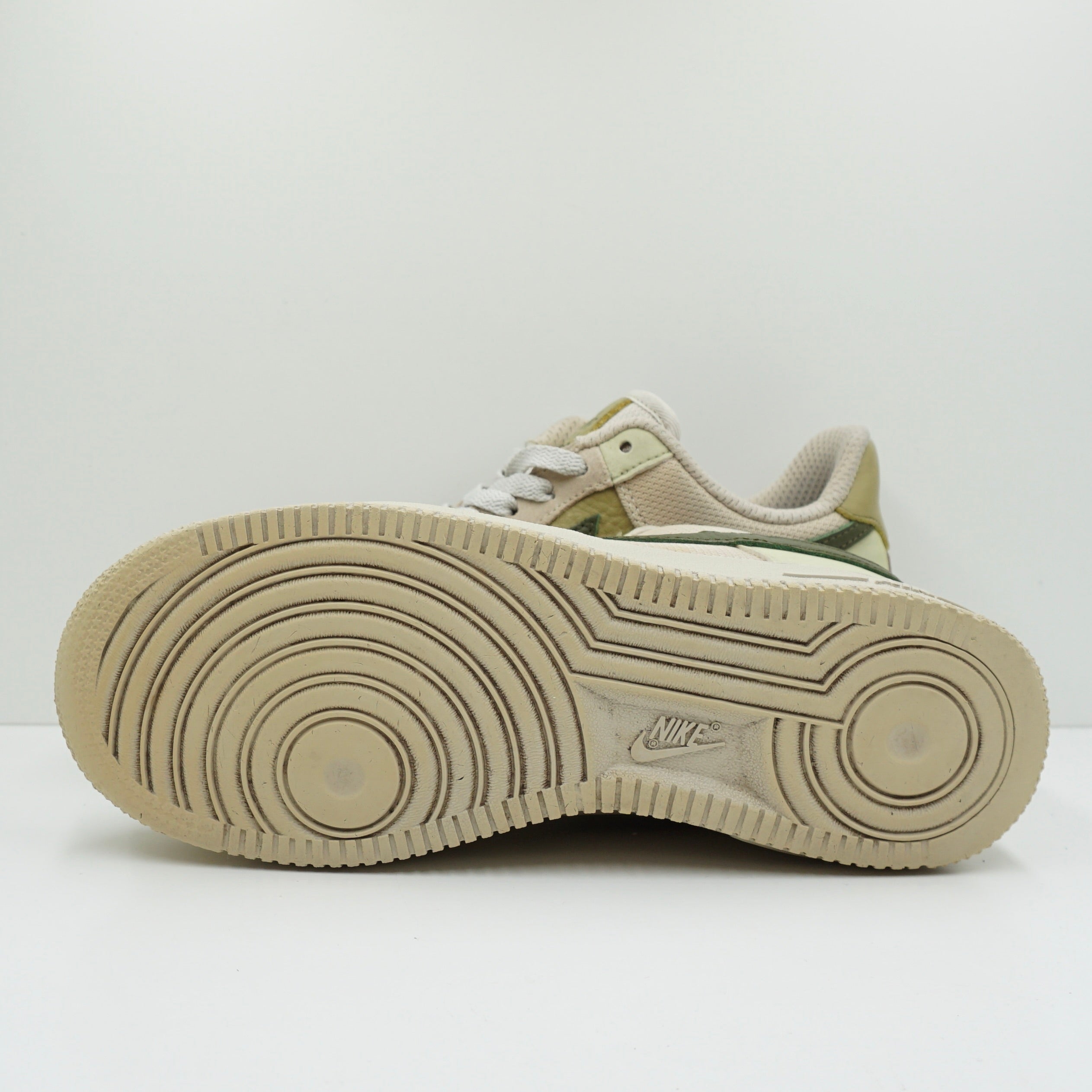 Nike Air Force 1 Low Rough Green (W)