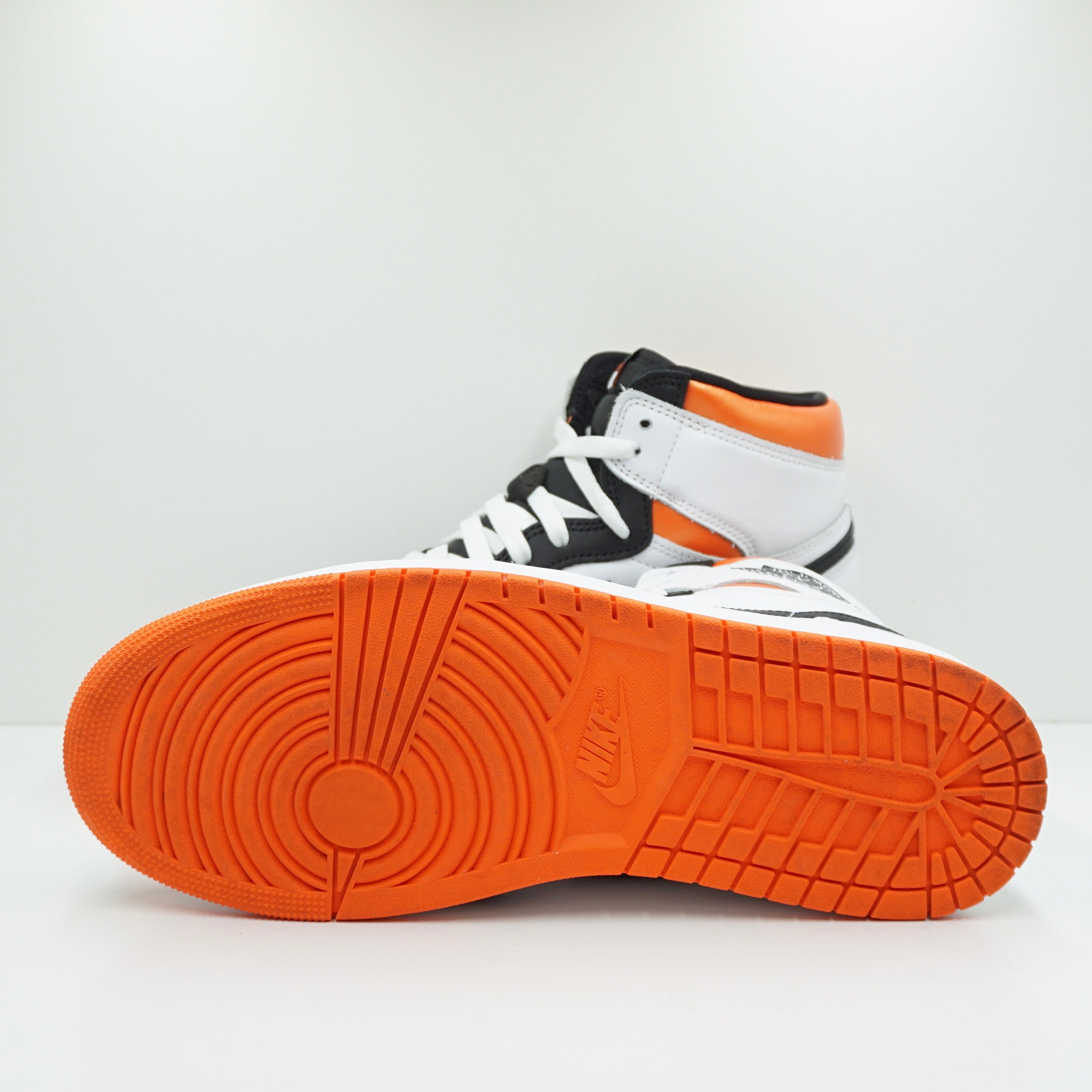 Jordan 1 Retro High Electro Orange