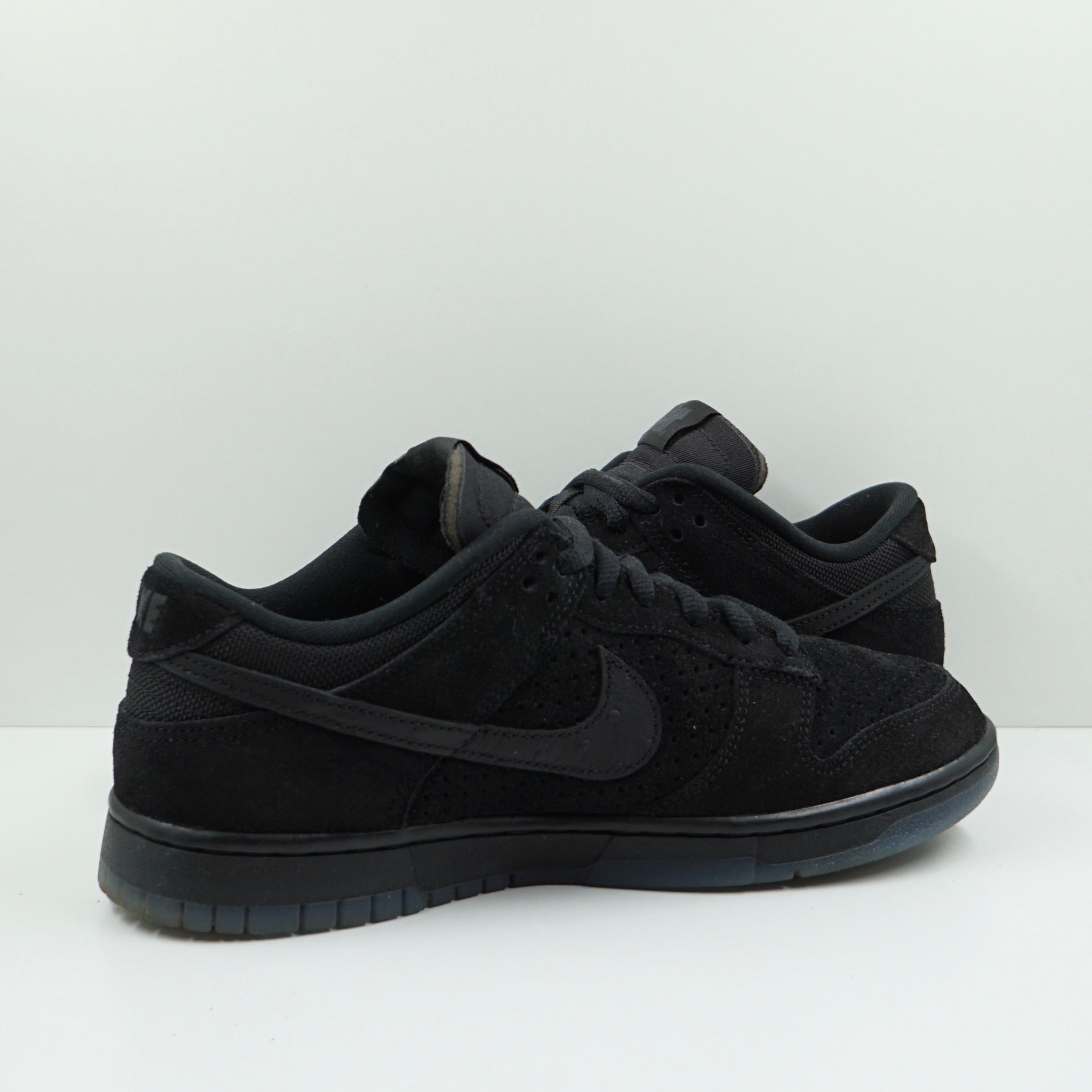 Nike Dunk Low SP Undefeated 5 On It Black