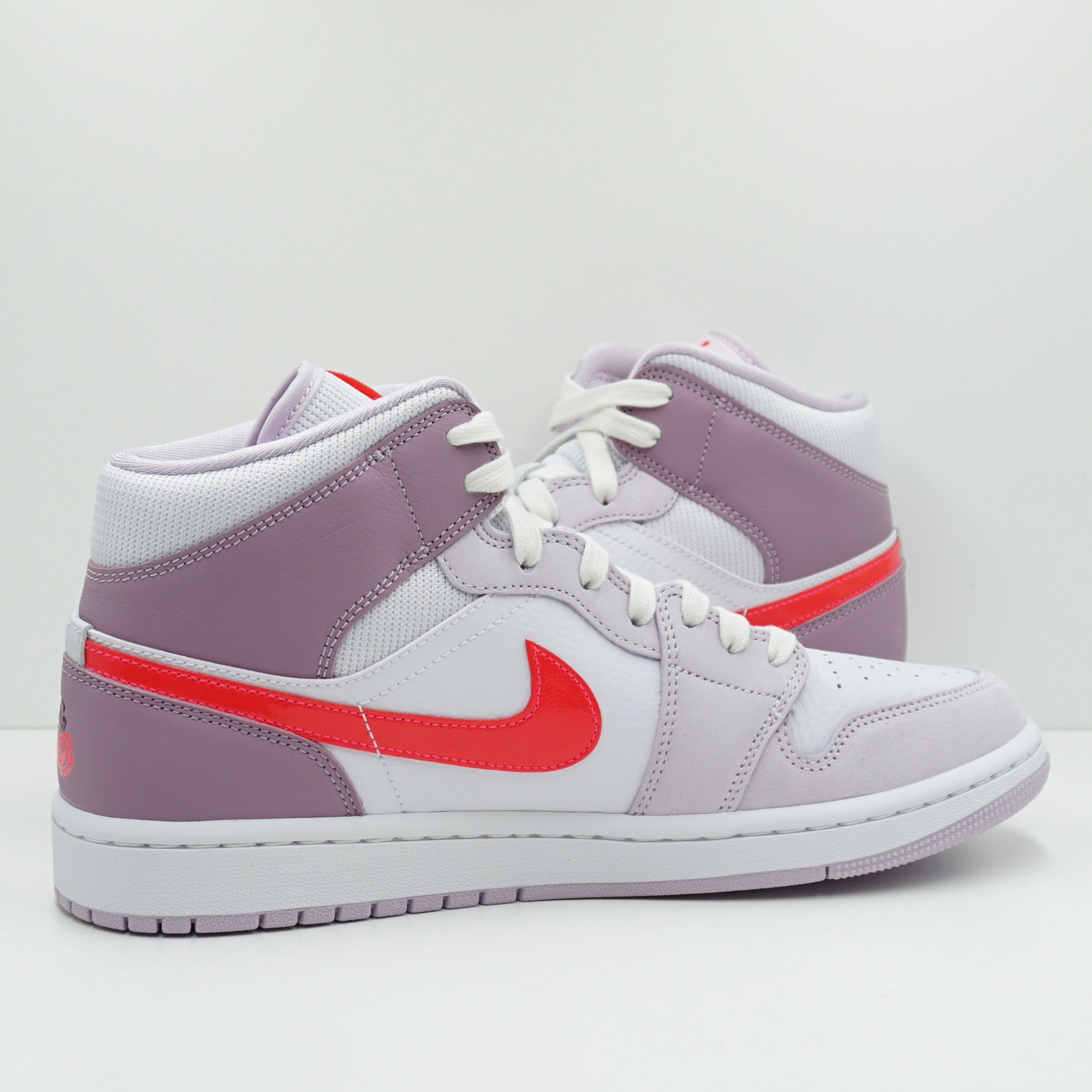 Jordan 1 Mid Valentine's Day (W)