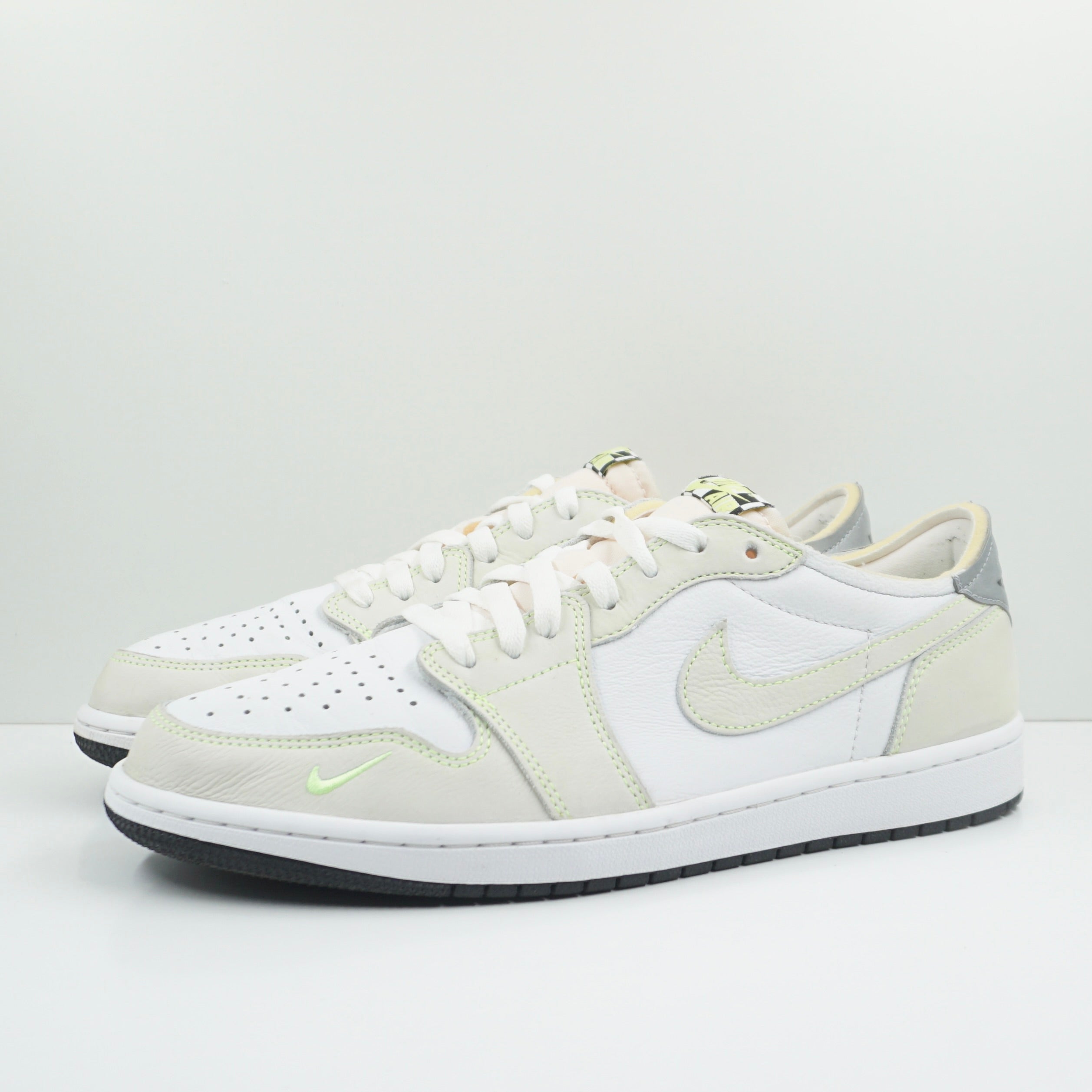 Jordan 1 Retro Low White Ghost Green Black