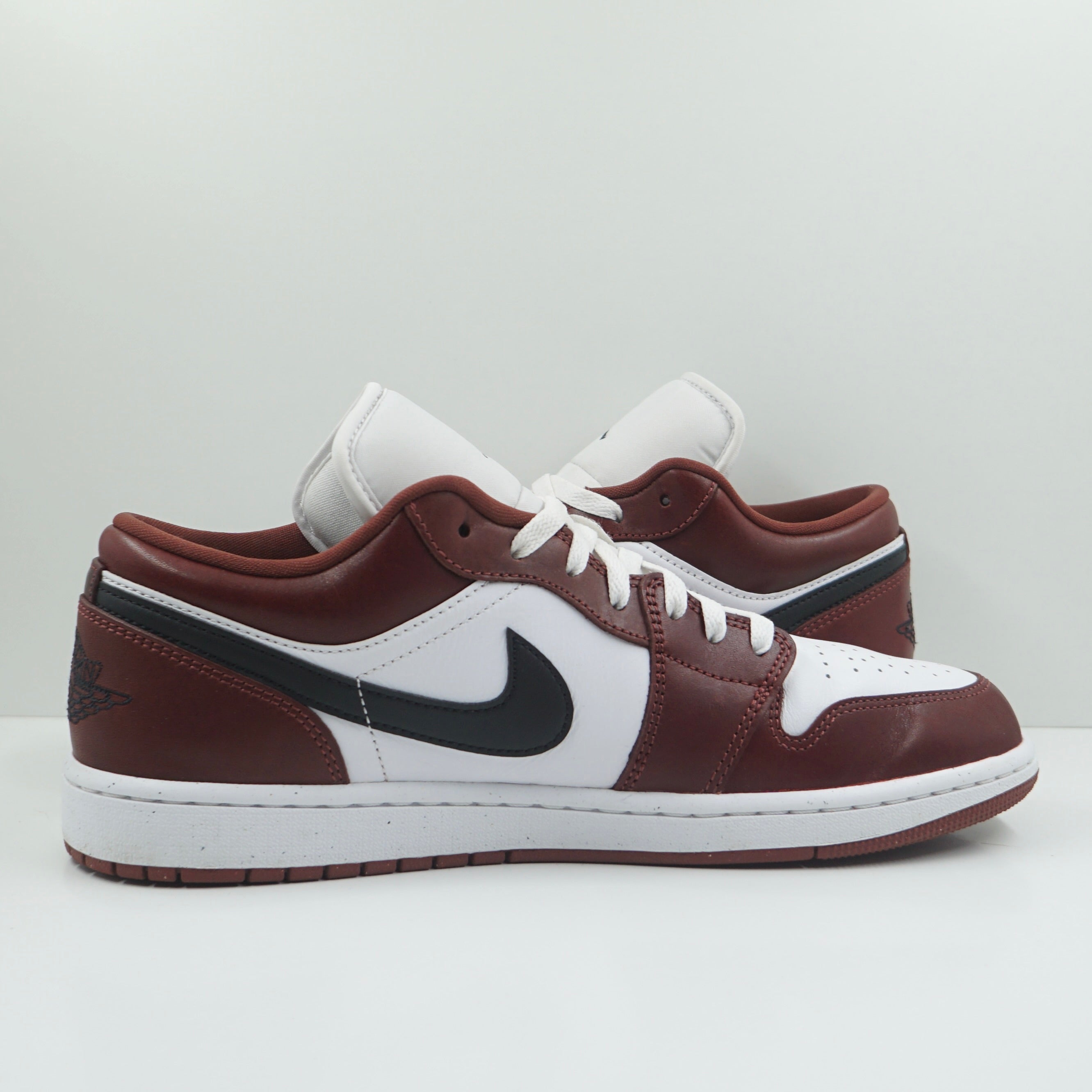 Jordan 1 Low SE Dark Pony