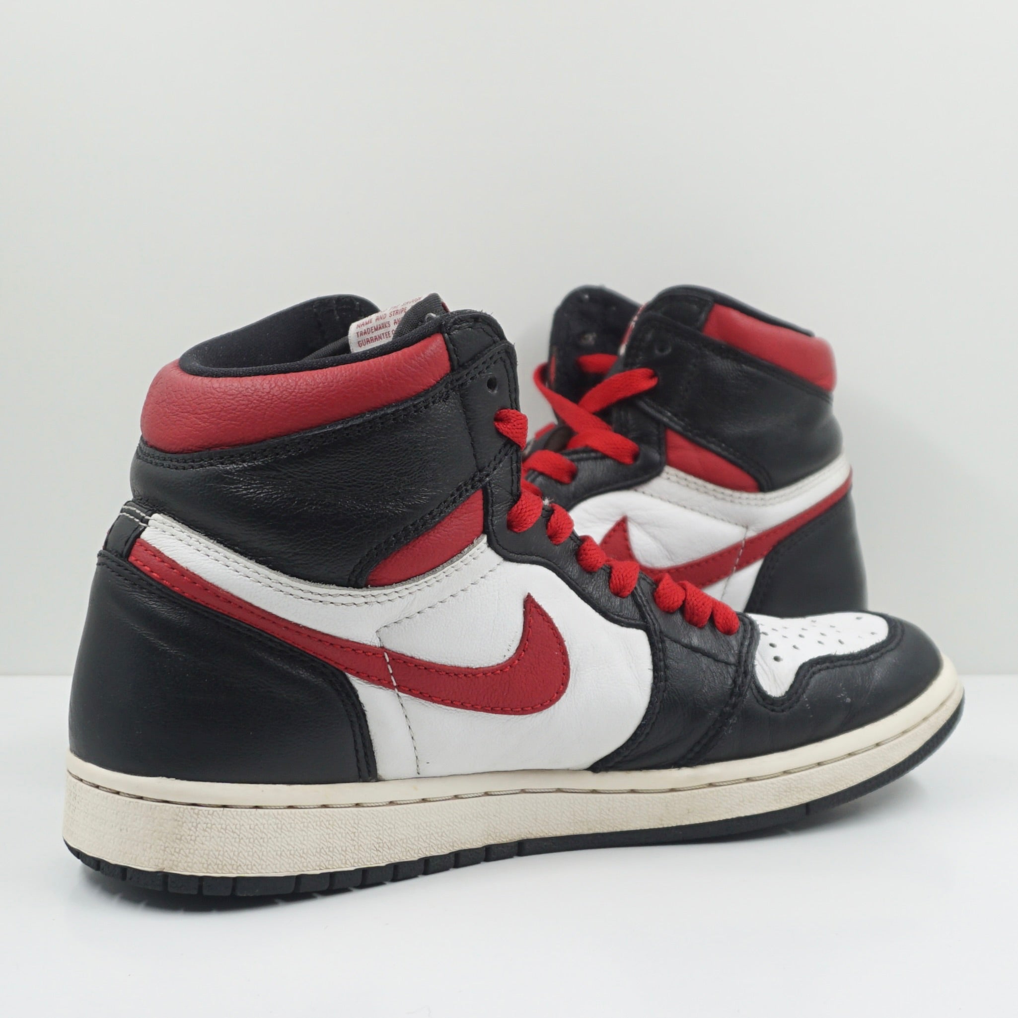 Jordan 1 Retro High Black Gym Red