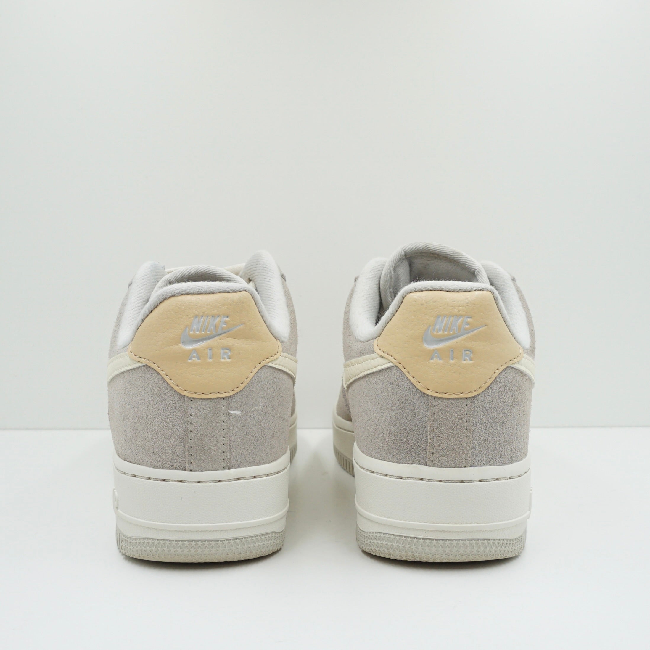 Nike Air Force 1 '07 Light Bone (W)