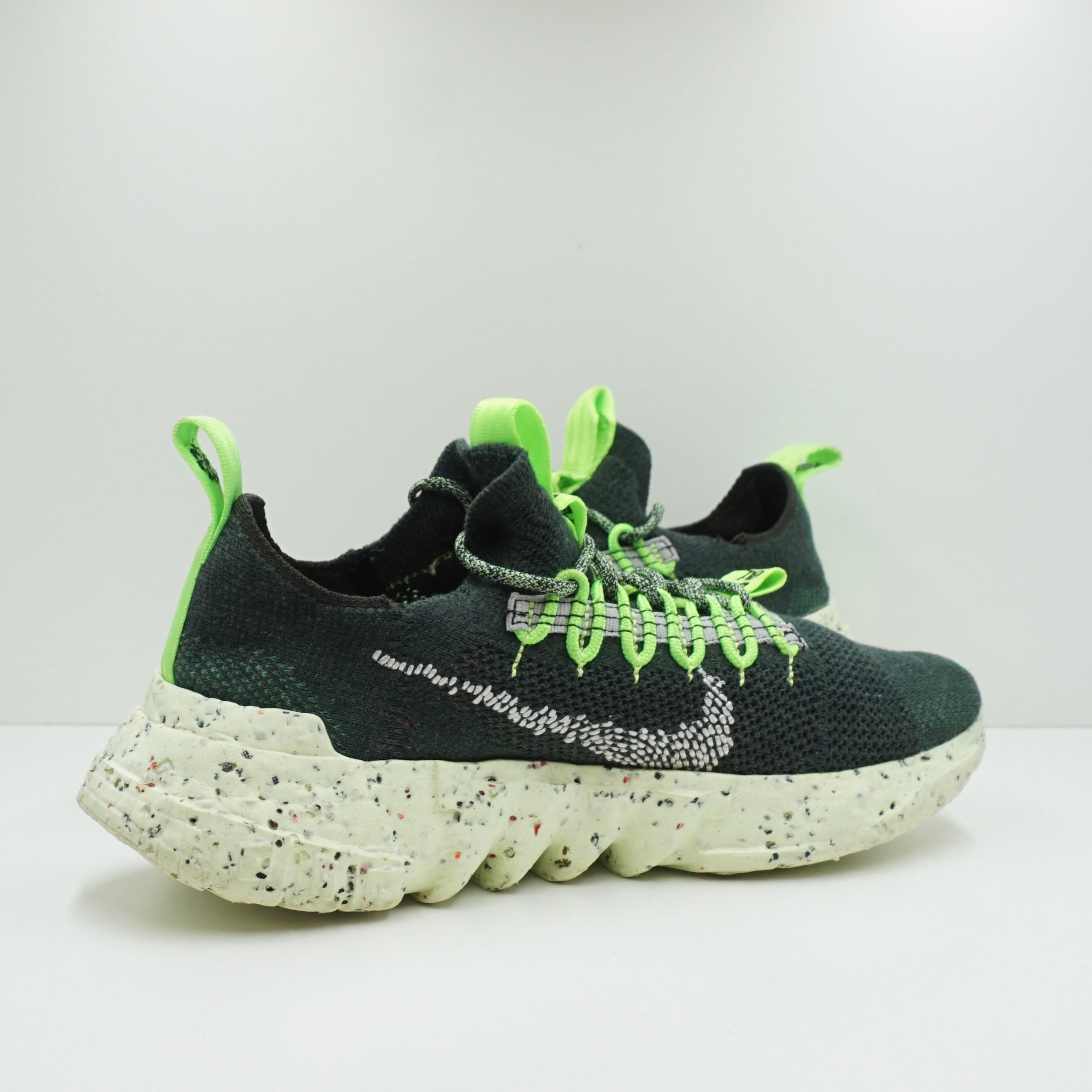 Nike Space Hippie 01 Carbon Green