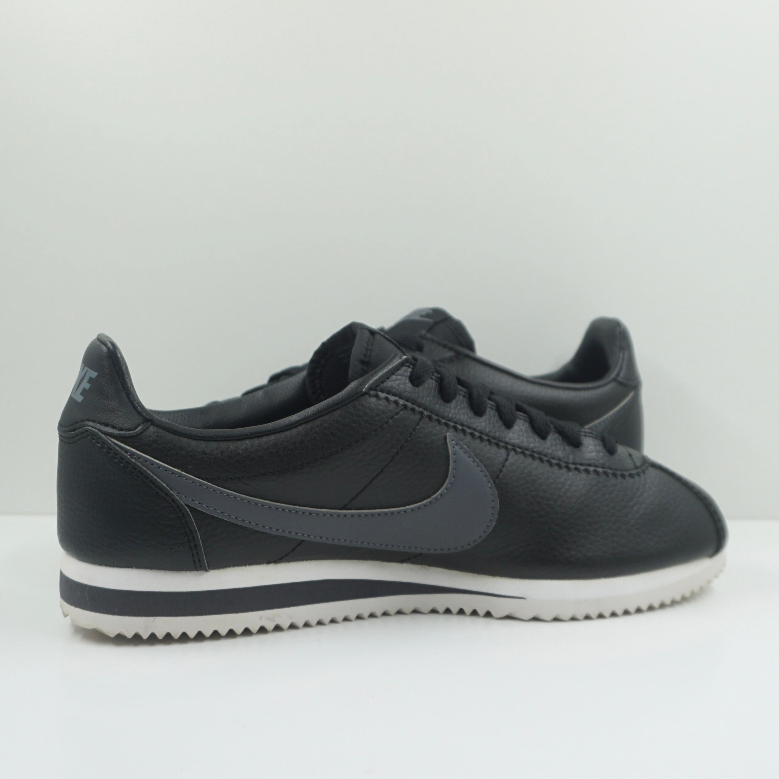 Nike Classic Cortez Leather Black Dark Grey White