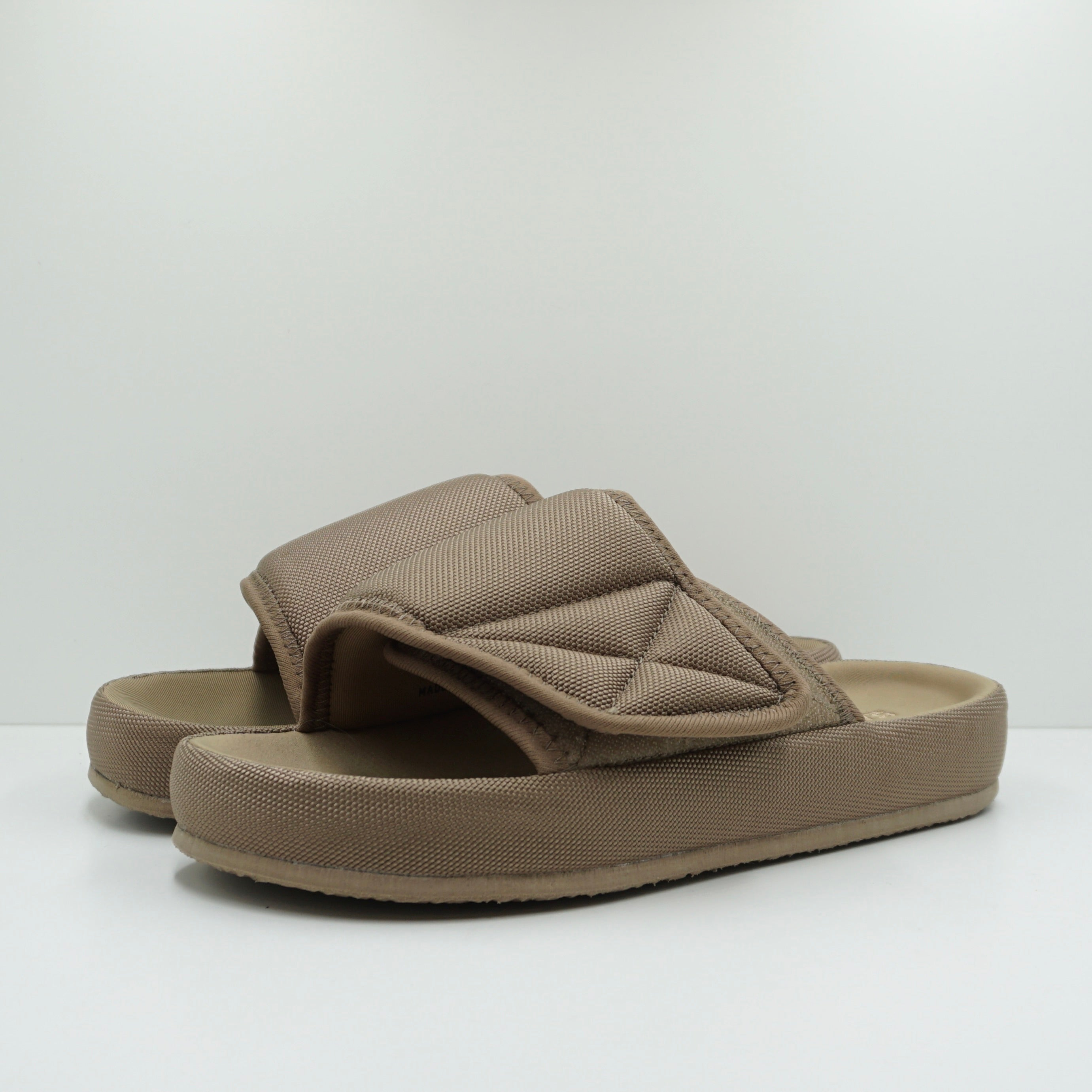 Yeezy Season 7 Fabric Slipper Sand