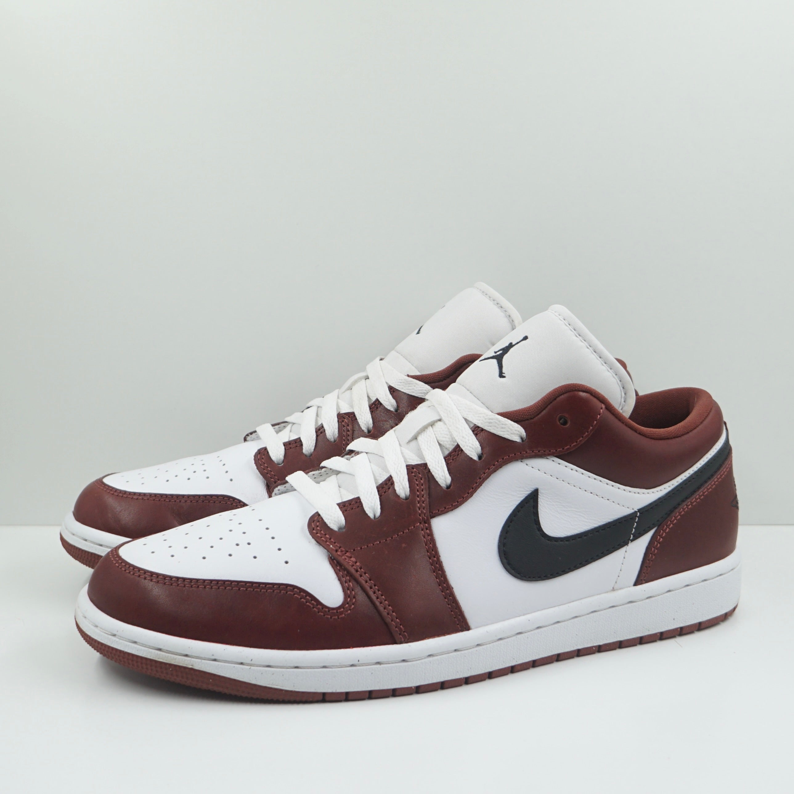 Jordan 1 Low SE Dark Pony