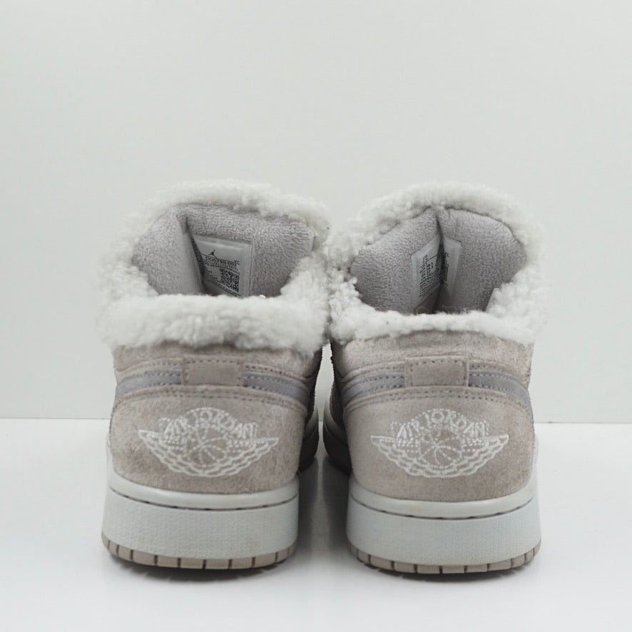Jordan 1 Low SE Sherpa Fleece