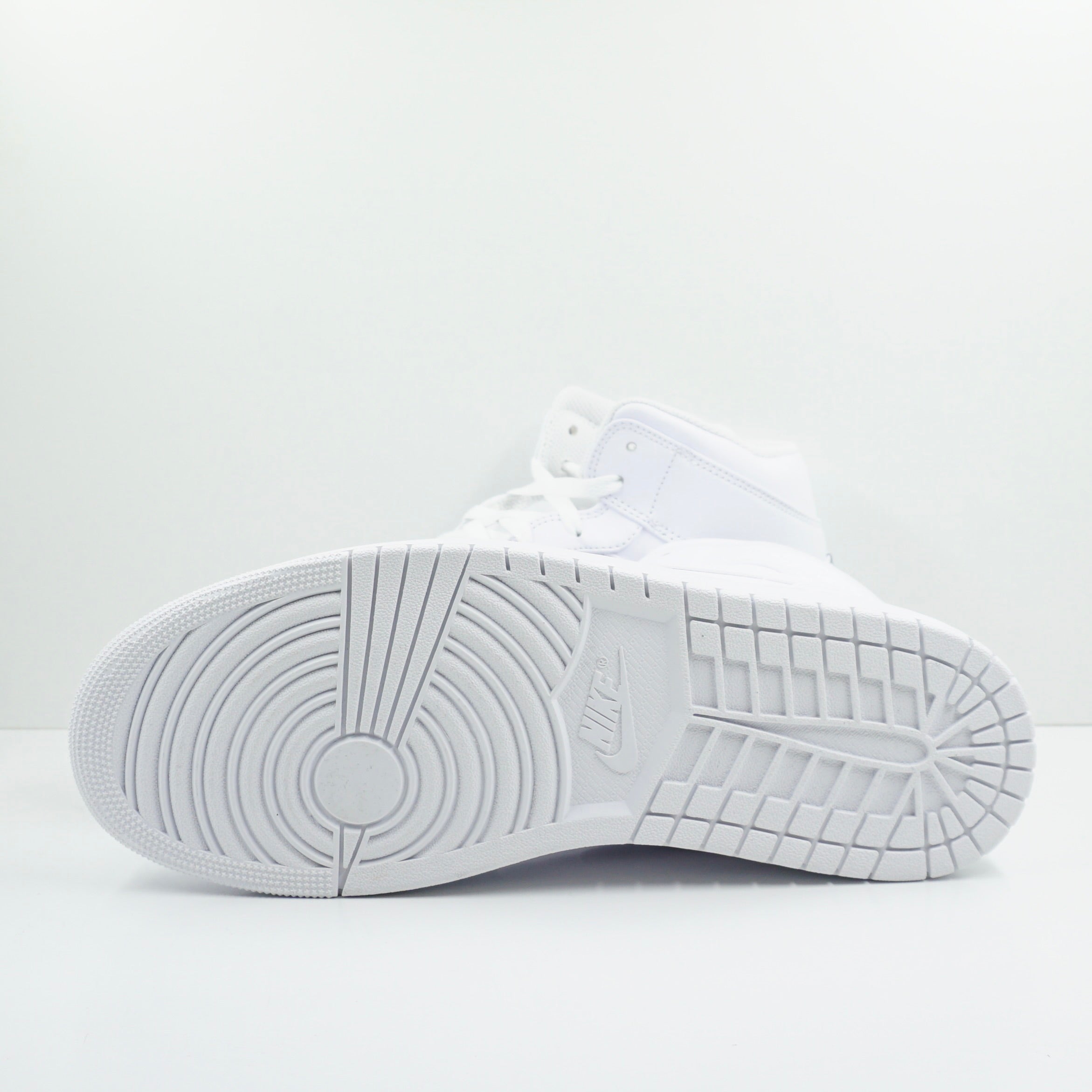 Jordan 1 Mid Triple White (2022/2023)