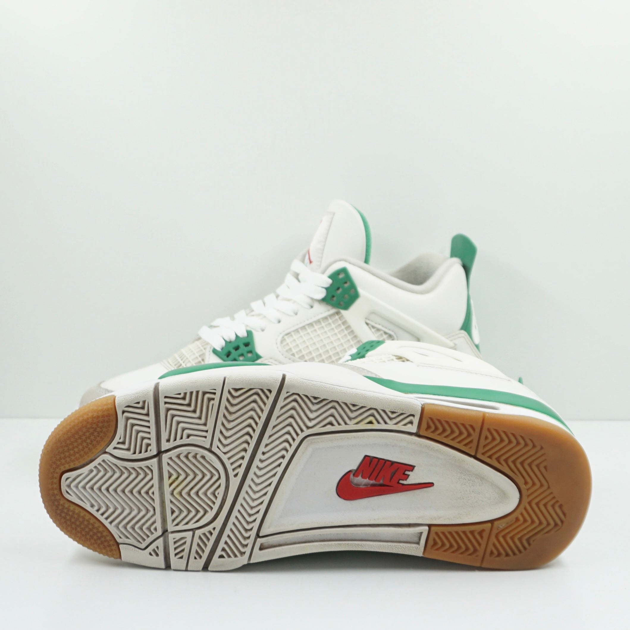 Jordan 4 Retro SB Pine Green