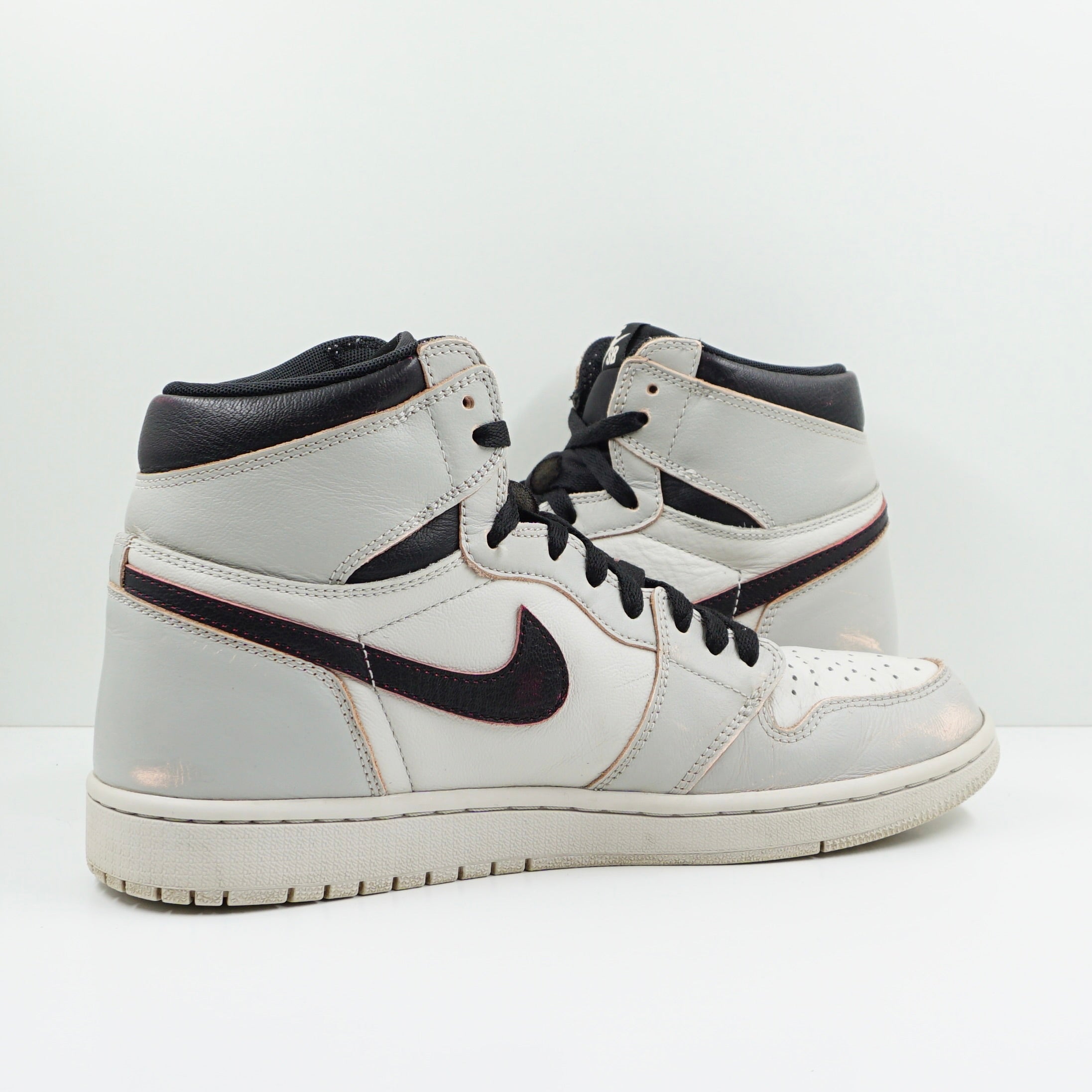 Jordan 1 Retro High OG Defiant SB NYC to Paris