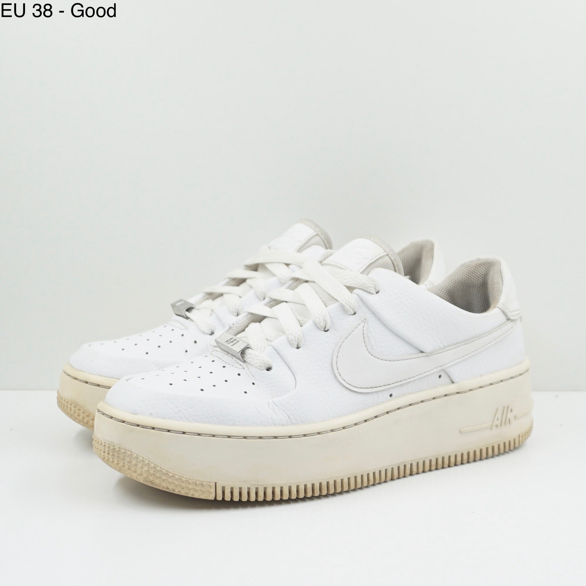 Nike Air Force 1 Sage Low Triple White (W)
