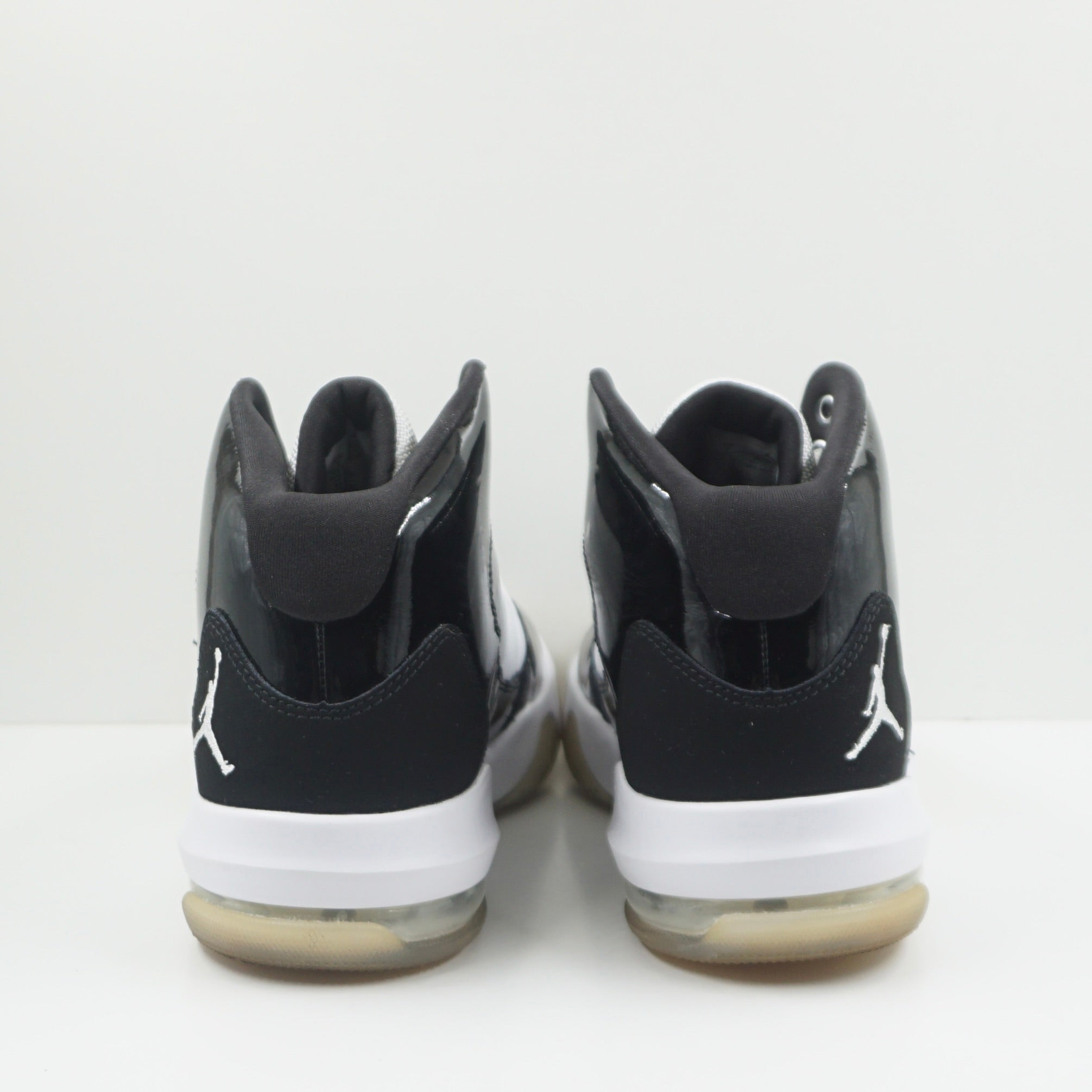 Jordan Max Aura Black White