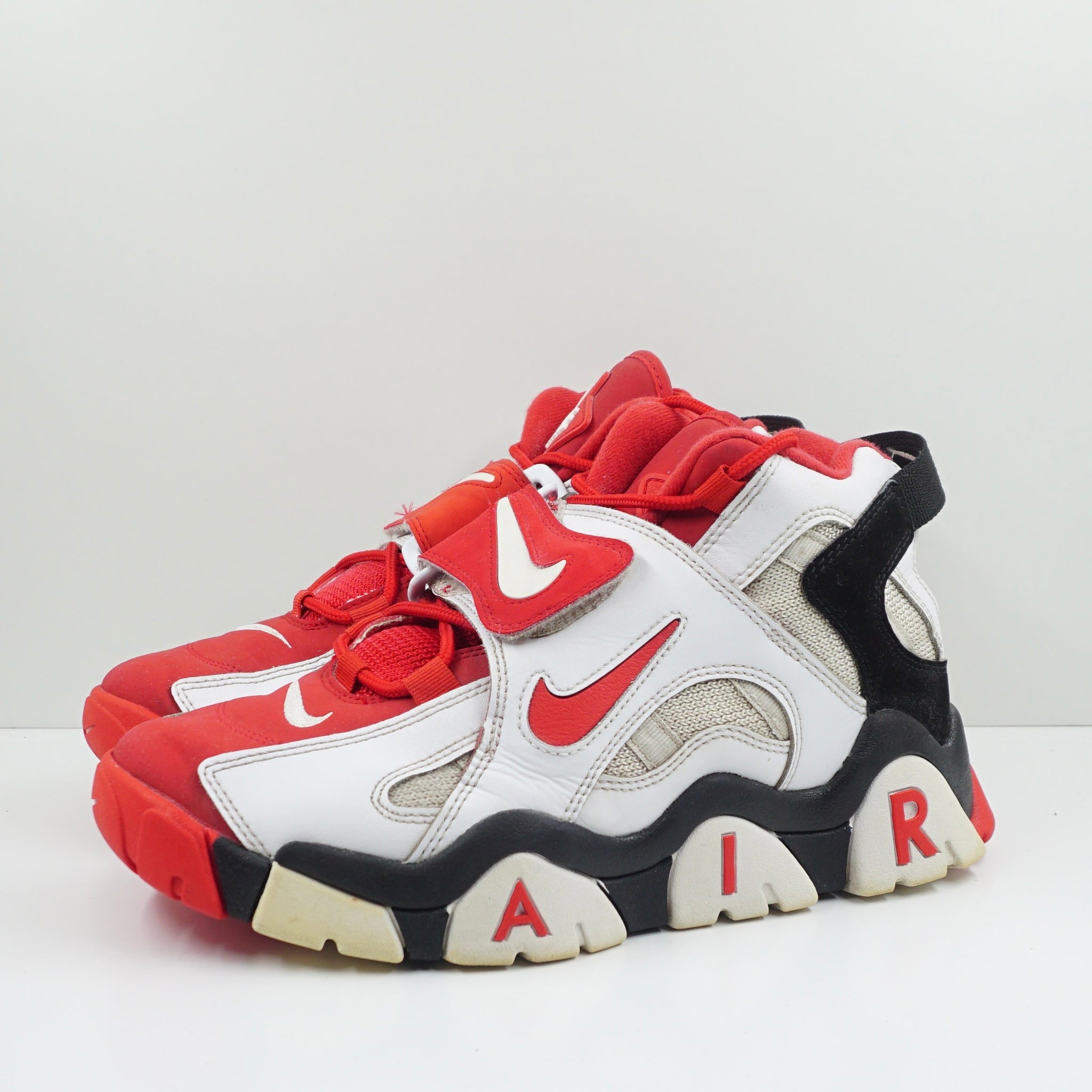 Nike Air Barrage Mid White Black Red